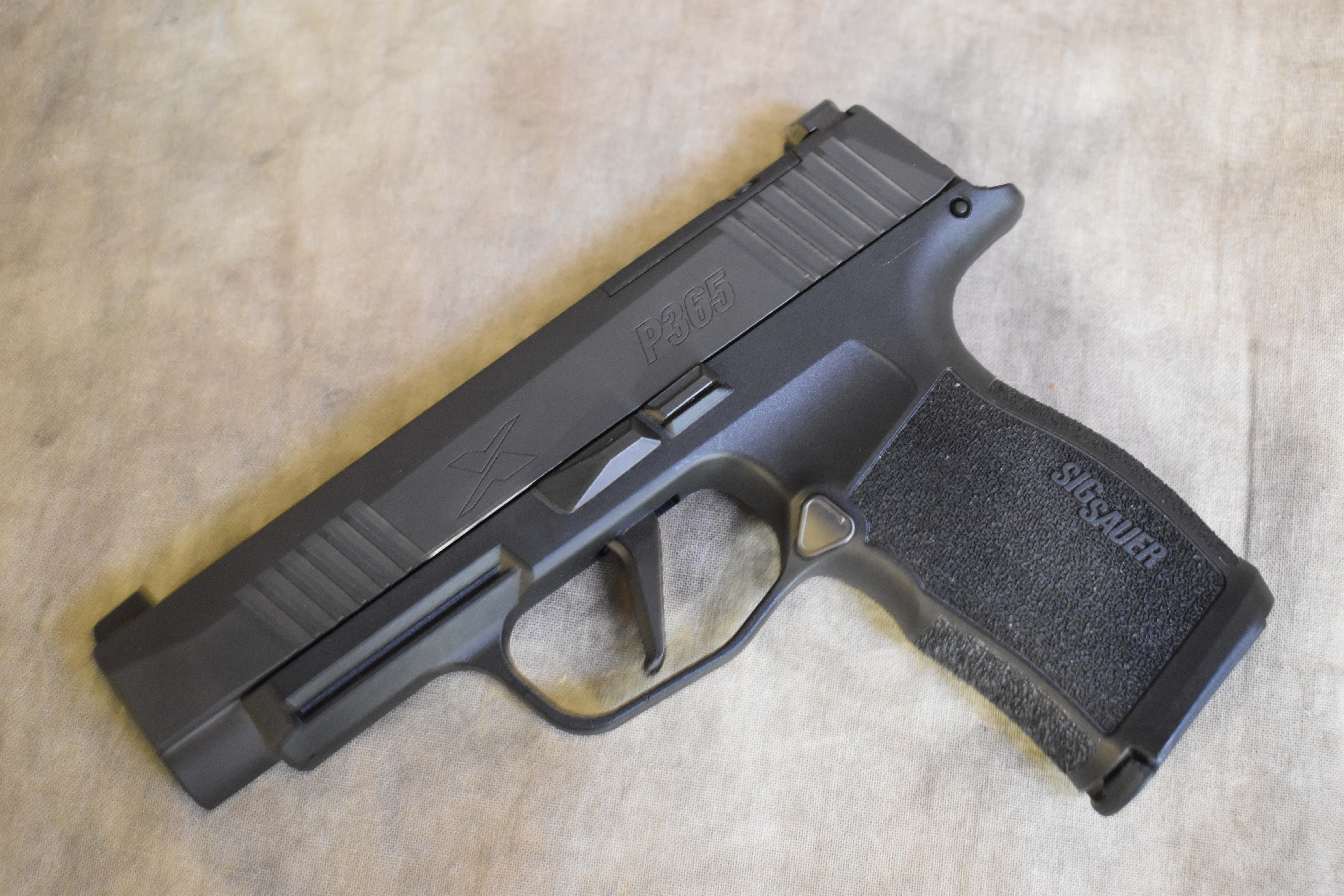 Sig Sauer ~ P365 ~ 9mm Luger - Sig Sauer