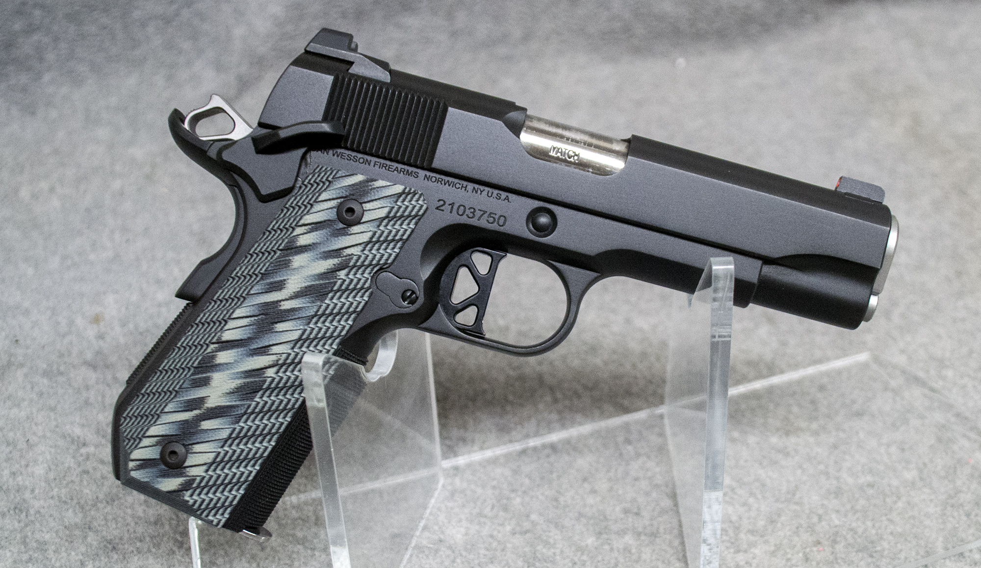 Image of Dan Wesson Arms ~ Valor ~ .45 ACP