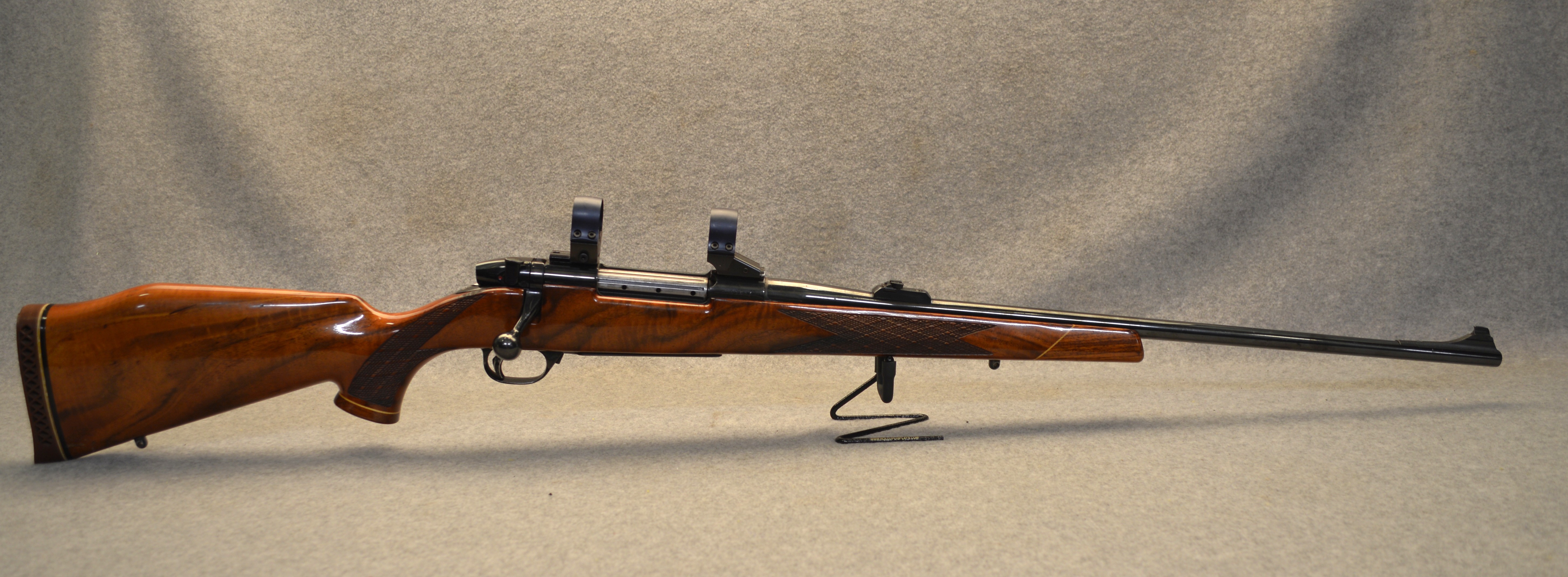 Weatherby ~ Mark V ~ .300 Weatherby magnum - Weatherby