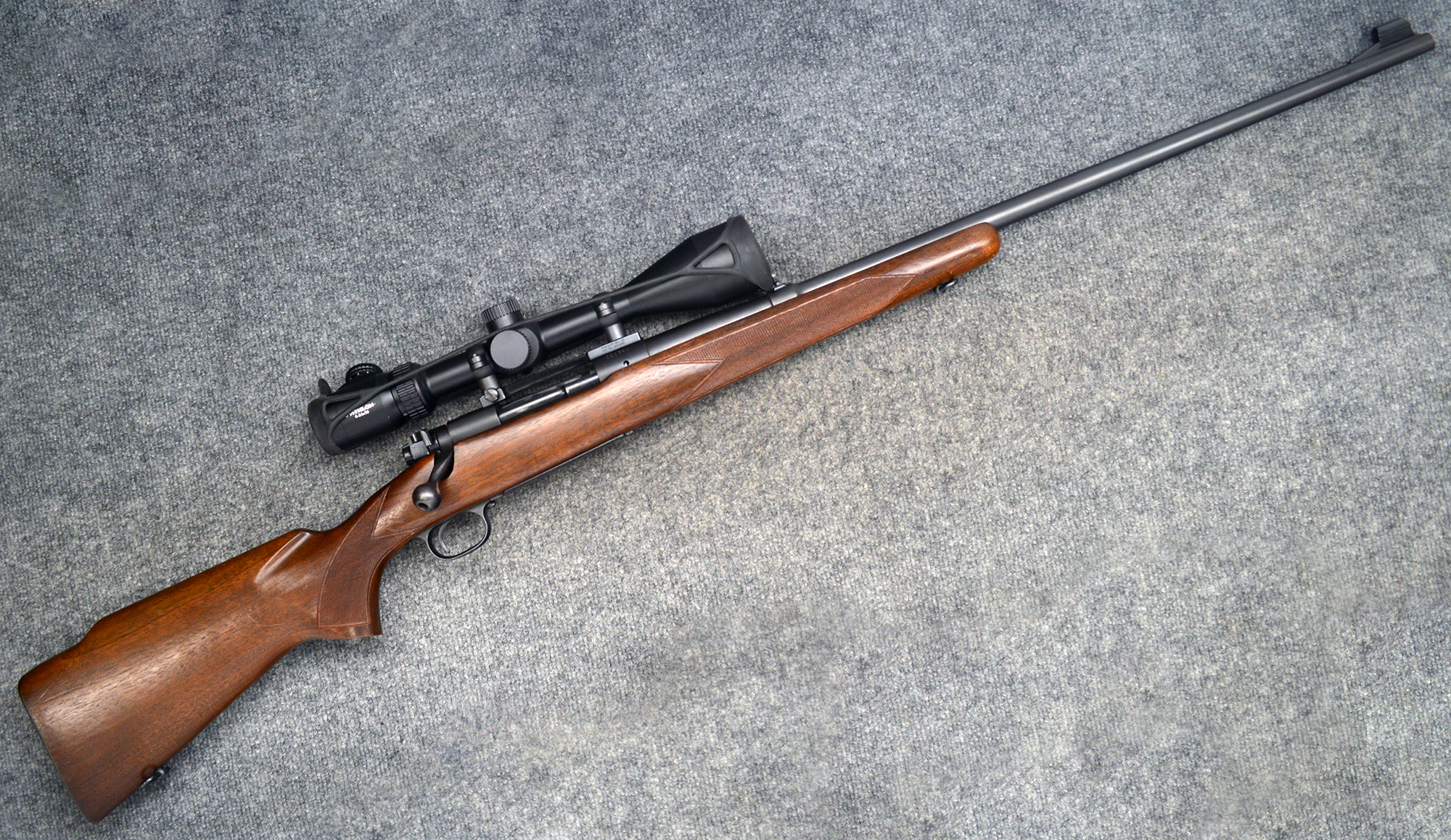 Winchester ~ 70 ~ .220 Swift - Winchester