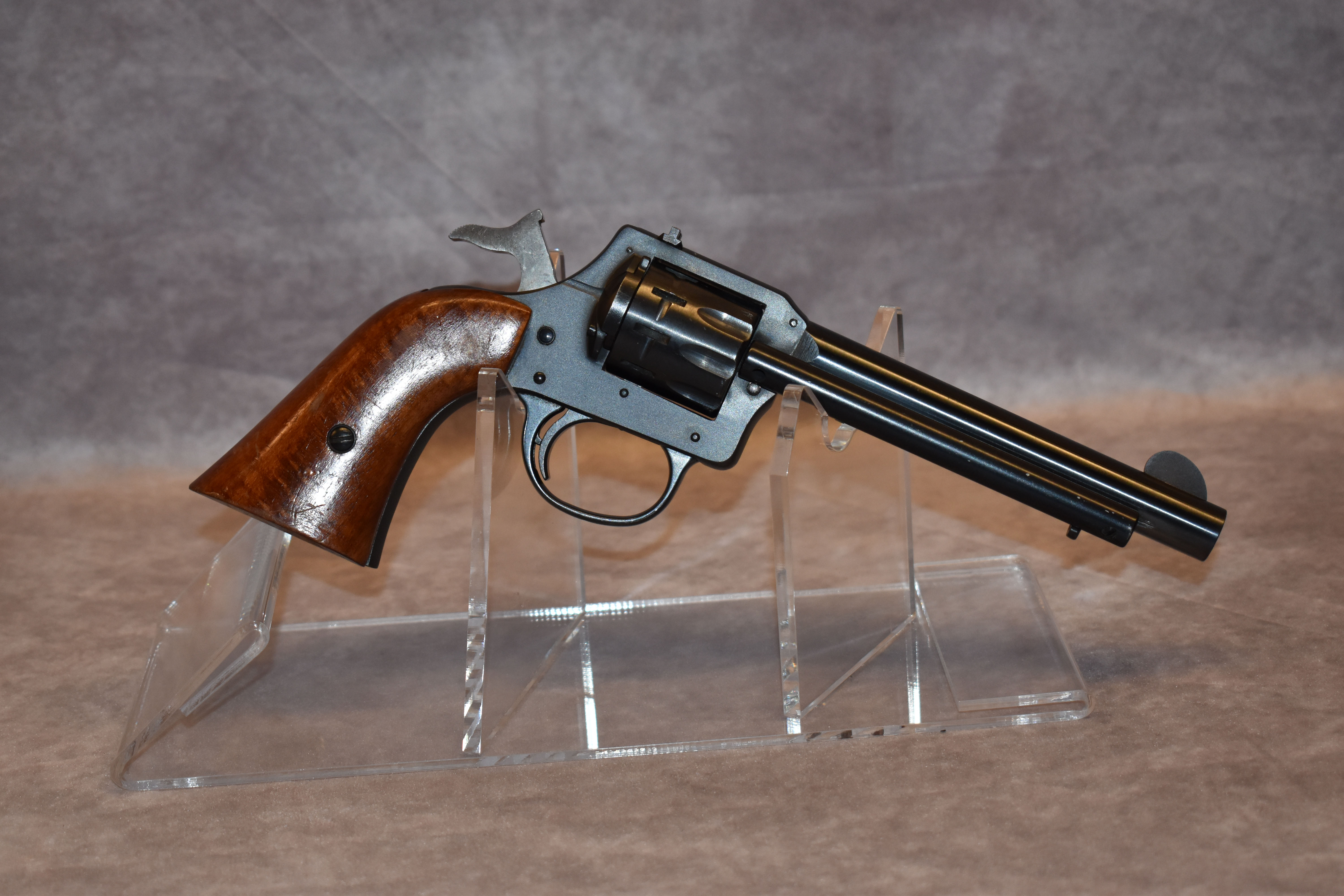 Image of Harrington & Richardson Model 949