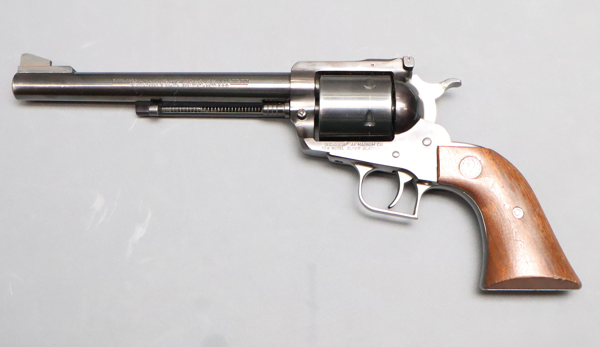 Image of "RUGER NEW MODEL SUPER BLACKHAWK .44 REMINGTON MAGNUM WITH 7.5"" BARREL"