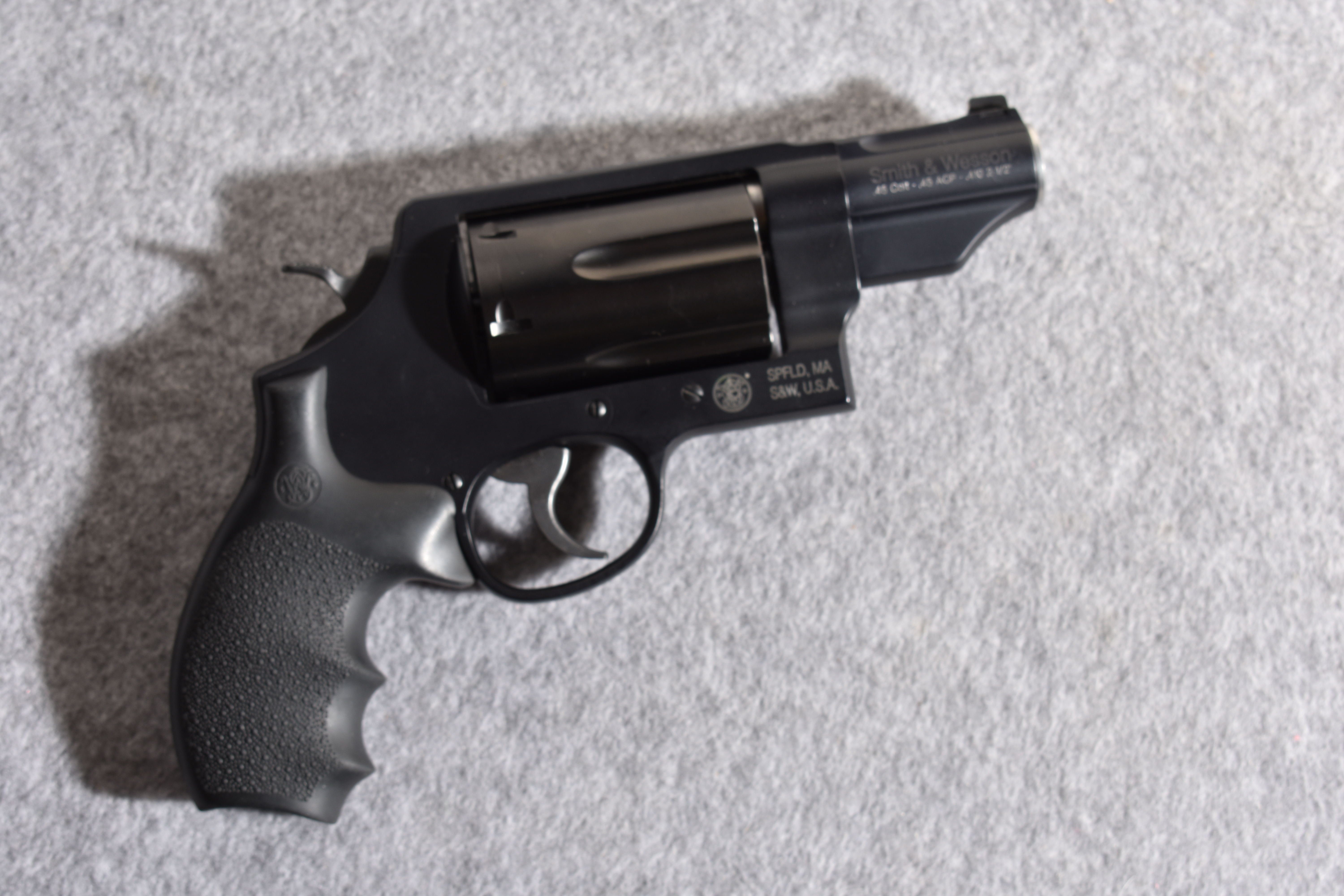 Image of Smith & Wesson Governor .45 Colt/.45 ACP/.410 Revolver