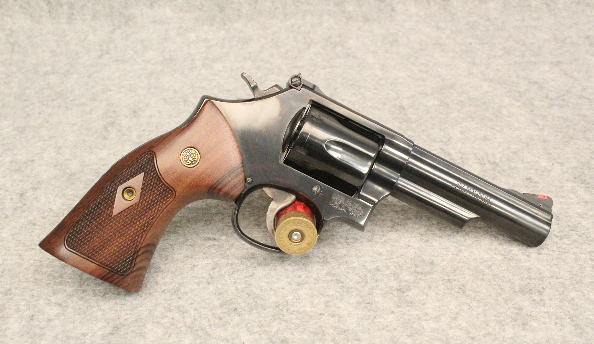 Image of SMITH & WESSON ~ 19-10 ~ .357 MAGNUM