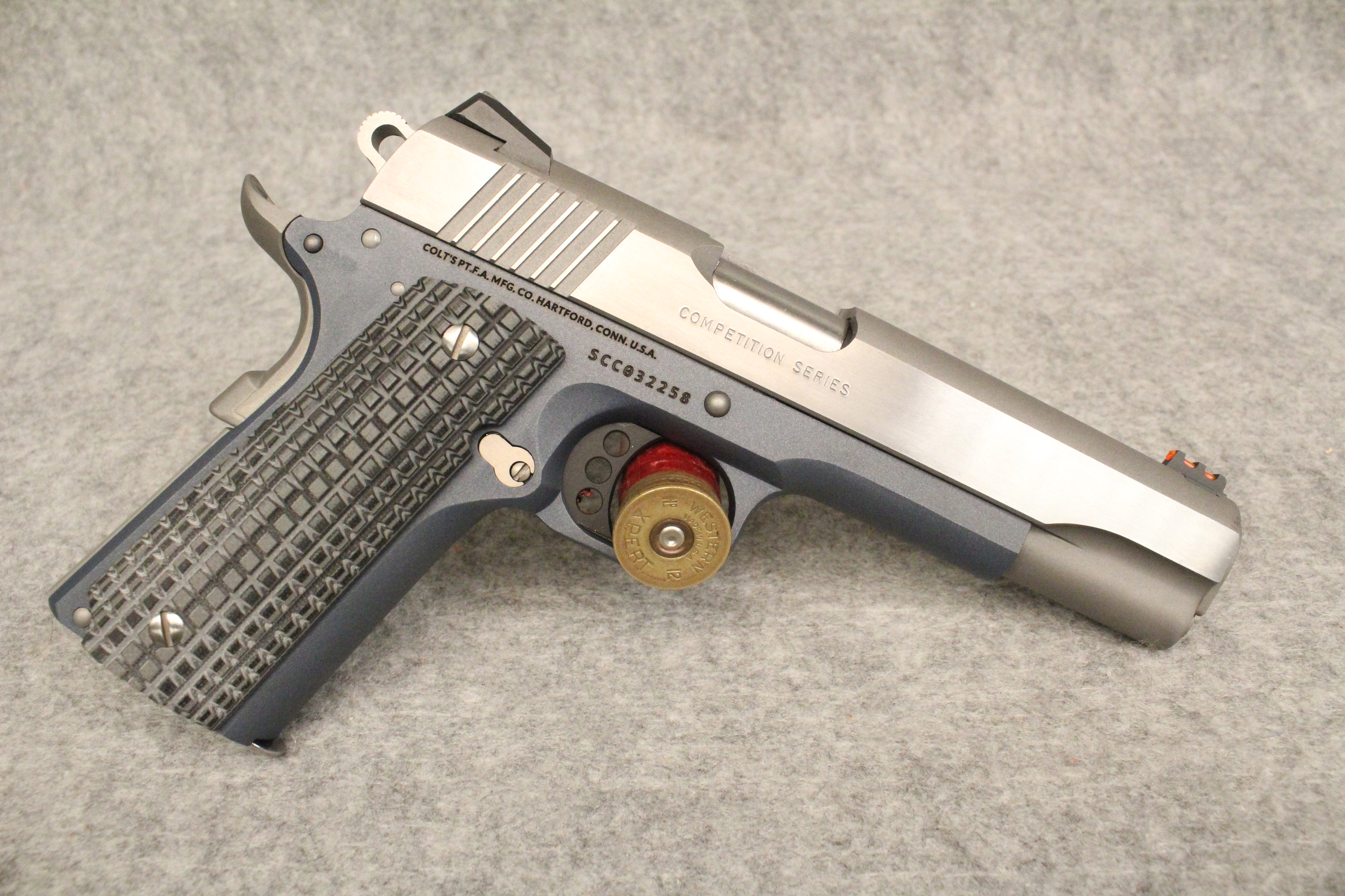 COLT ~ 1911 GOVERNMENT SERIES 70 ~ .45 AUTO - Colt