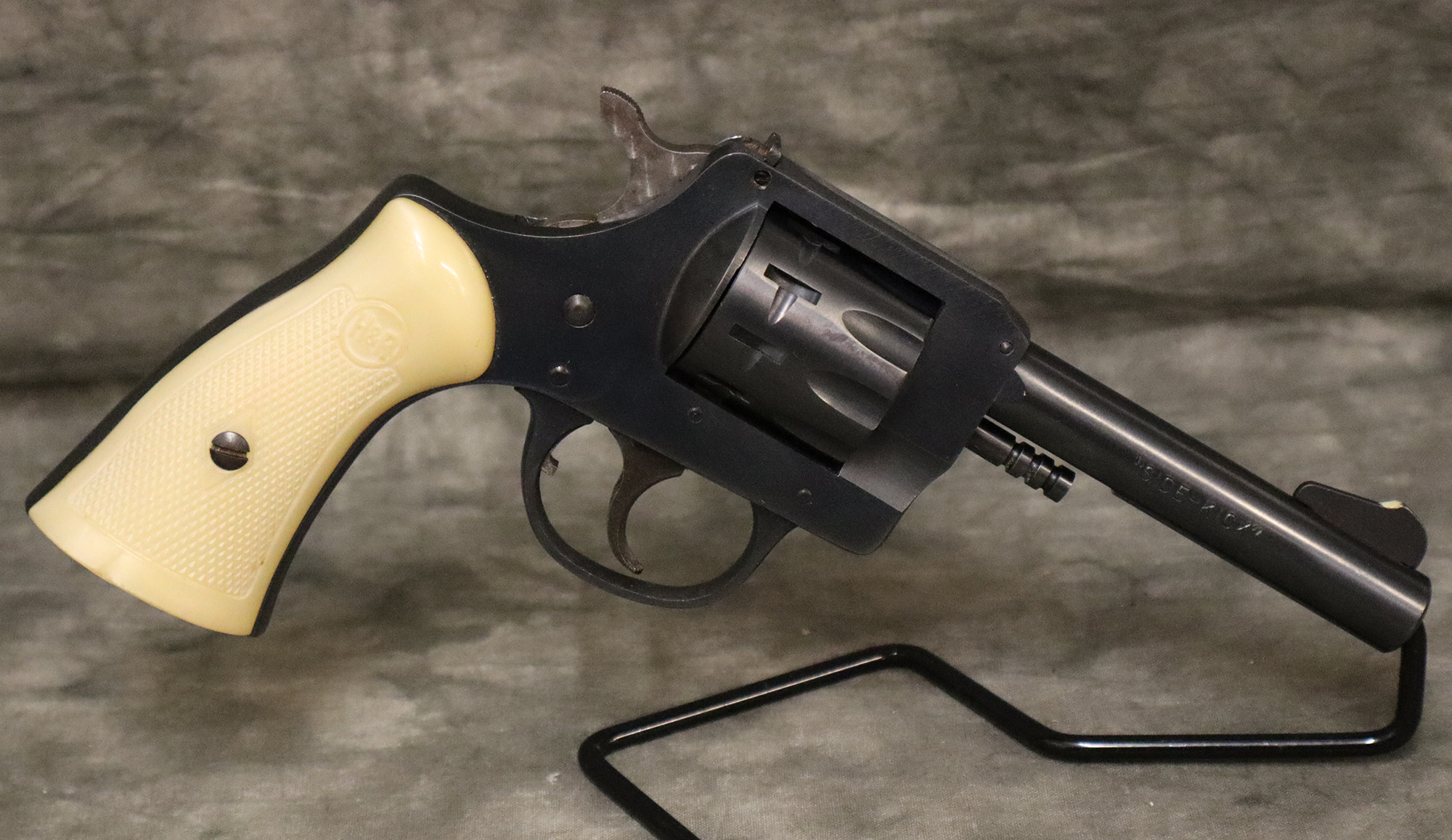 H&ampR~929 ″Side-Kick″~22LR - H&R