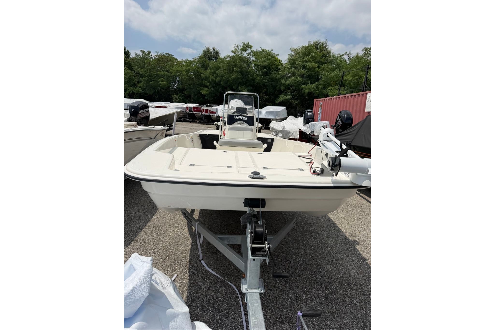  2026 MAKO PRO SKIFF 17 CC - $31099.00 at Bass Pro Shops