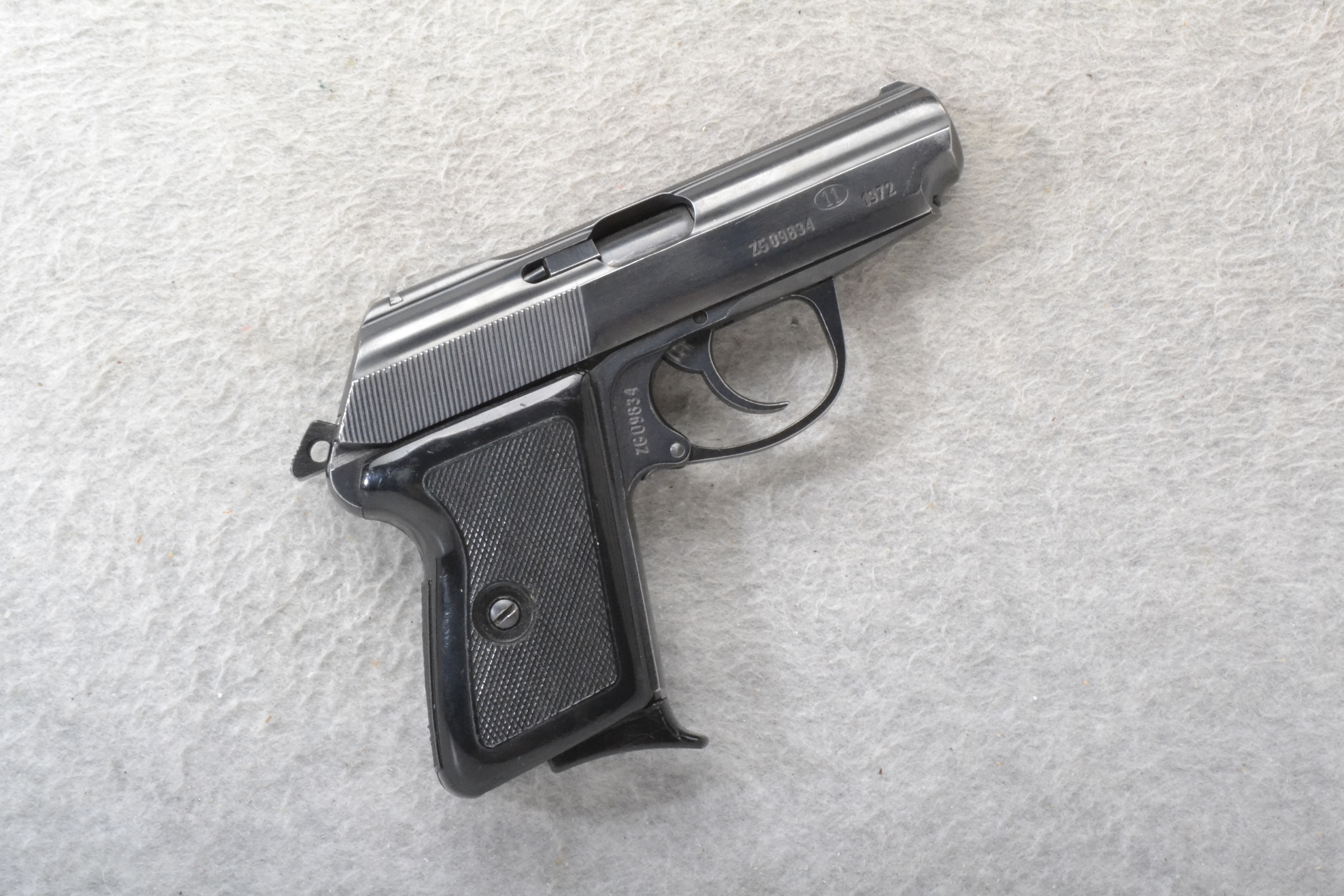 Radom ~ P-64 ~ 9x18 Makarov - Radom