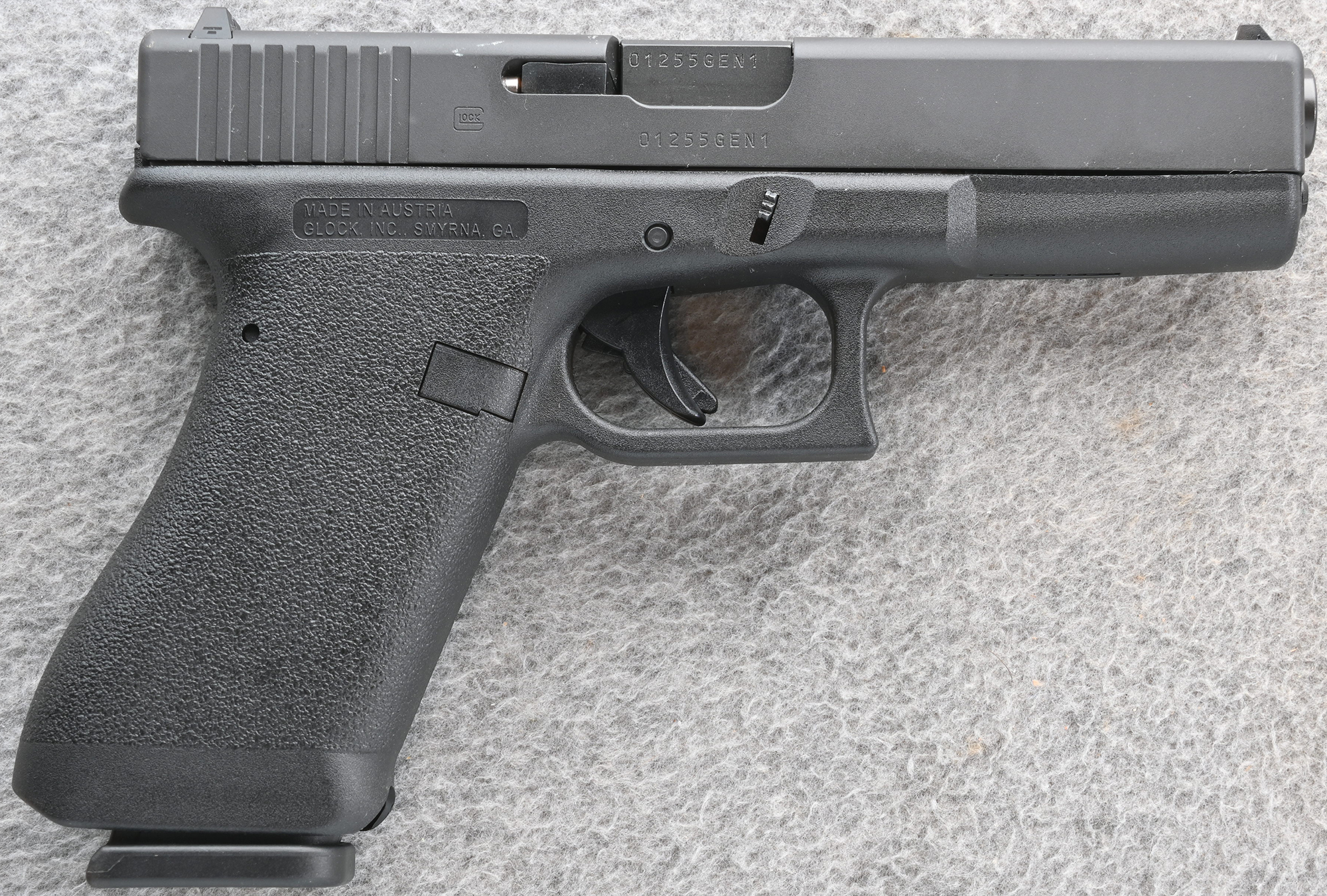 Glock ~ 17 Classic ~ 9mm - Glock