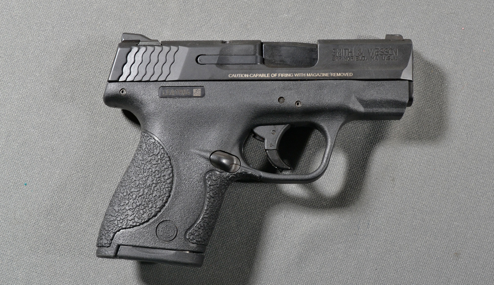S&ampW ~ M&ampP Shield ~ 9mm Luger - Smith & Wesson
