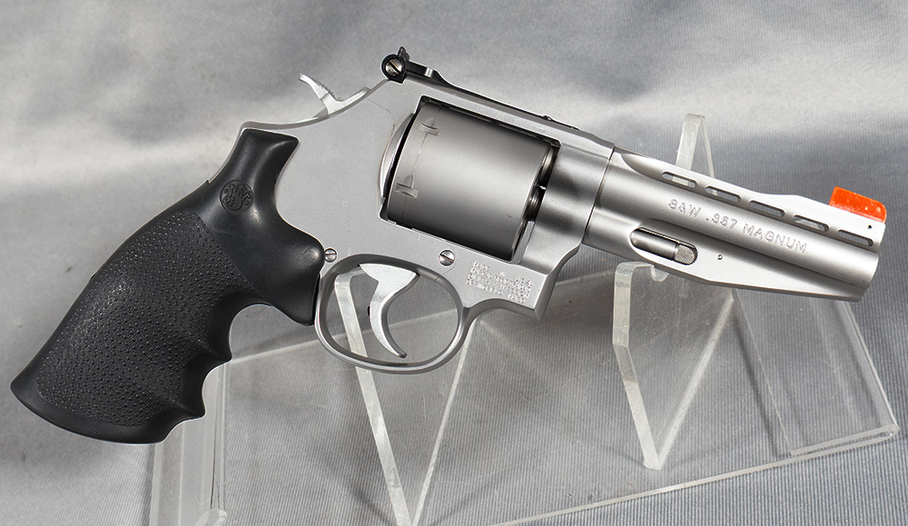 Image of Smith & Wesson ~ Model 686-6 Performance Center ~ .357 Magnum