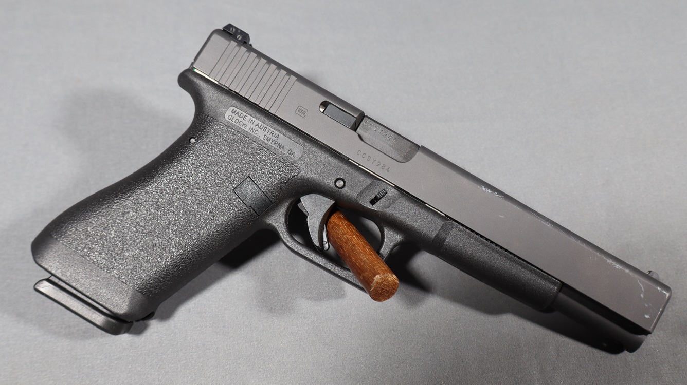 Image of Glock~17L~9mm Luger