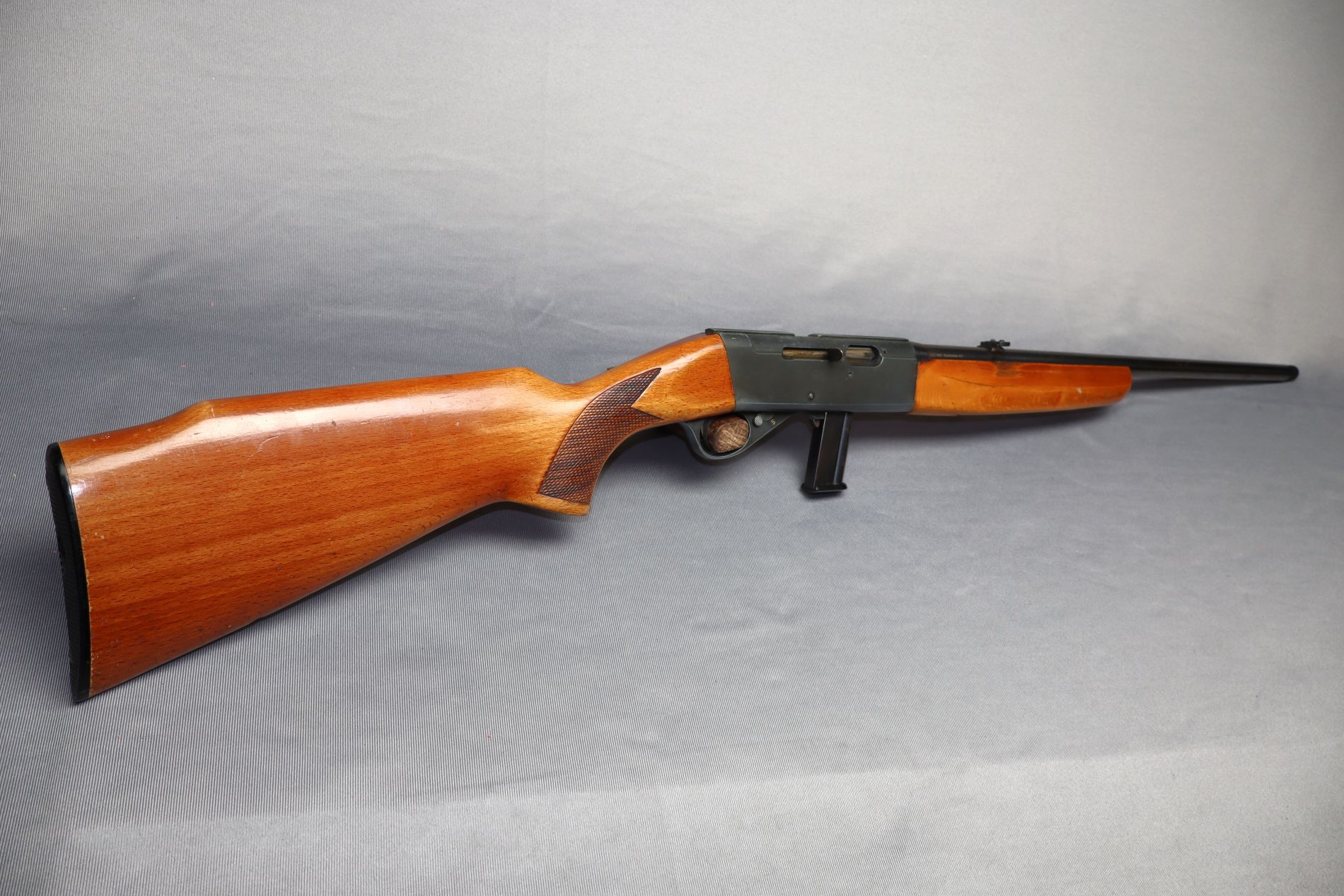 Image of Anschutz ~ 520 ~ .22 Long Rifle