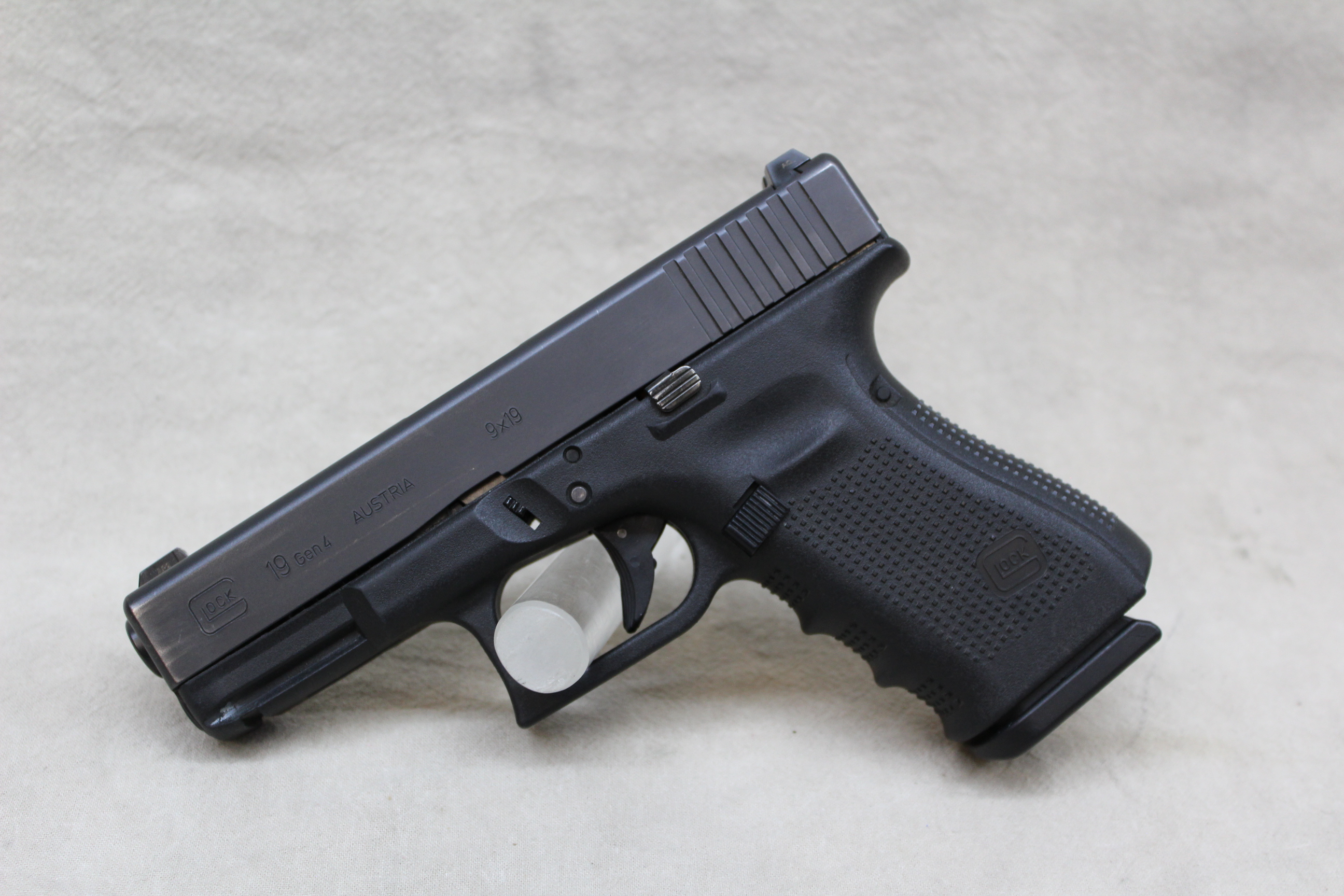 Glock 19 Gen 4 ~9mm Luger~ - Glock