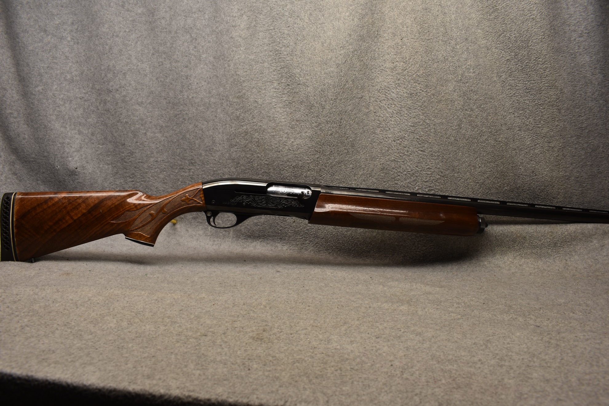 REMINGTON ~ 1100 ~ 12 GAUGE - Remington