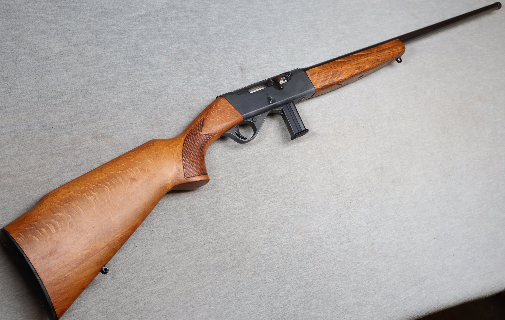 Image of Anschutz ~ Model 520/61 ~ .22 LR