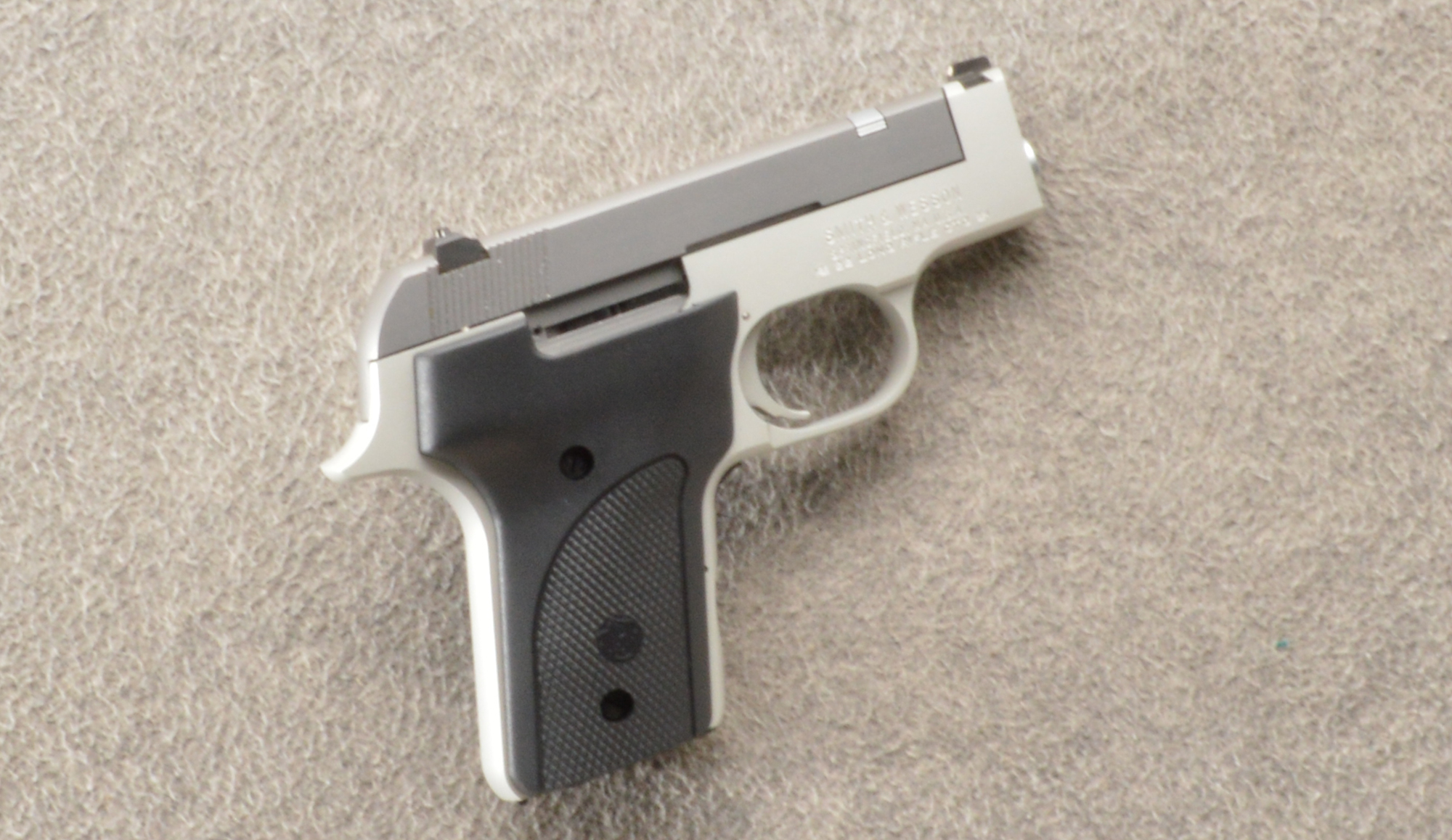 Image of "Smith & Wesson ~ 2213 ~ .22LR ~ 3"" Barrel"