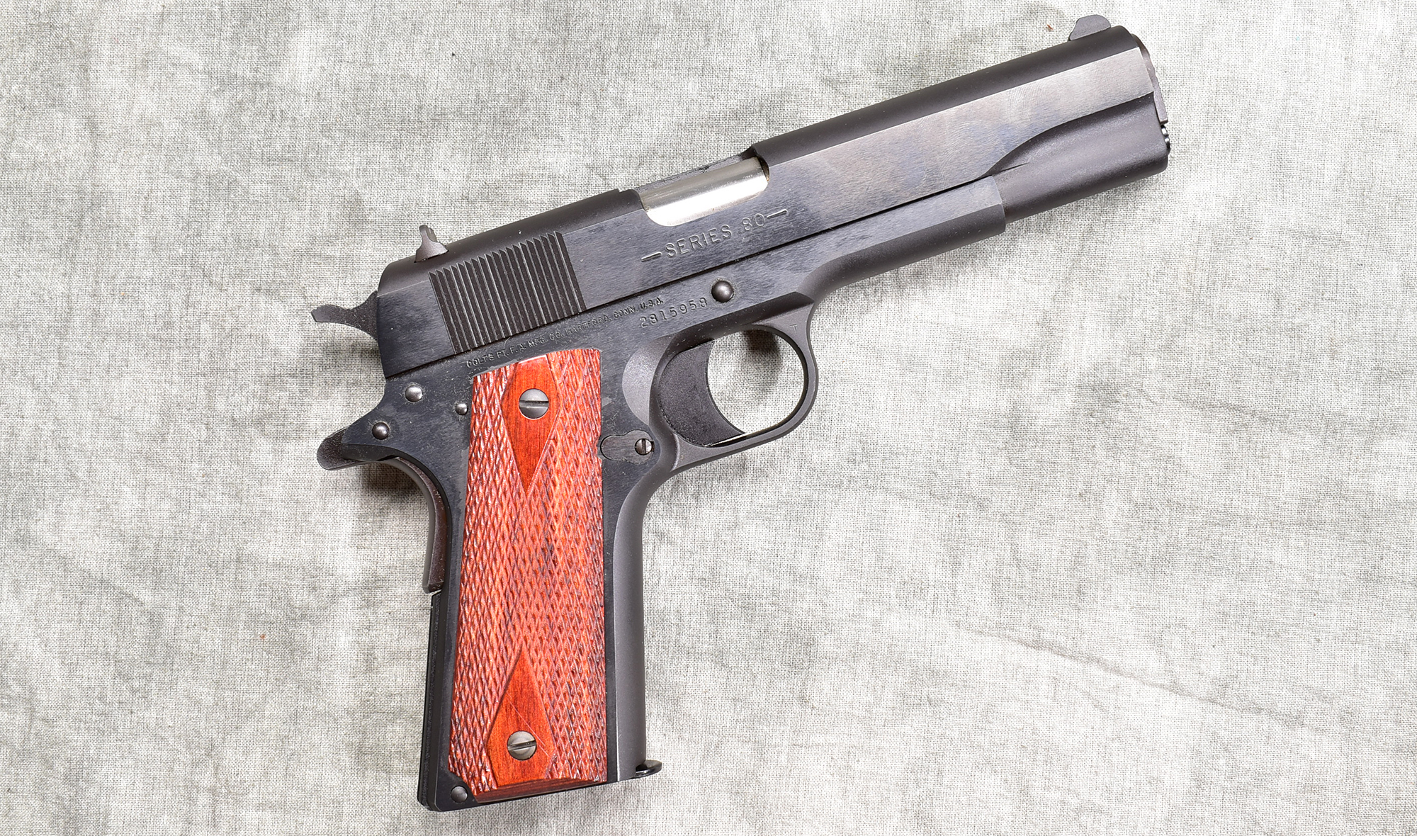 Image of COLT ~ GOVERNMENT ~ MARK IV, SERIES 80 ~ .45 AUTO