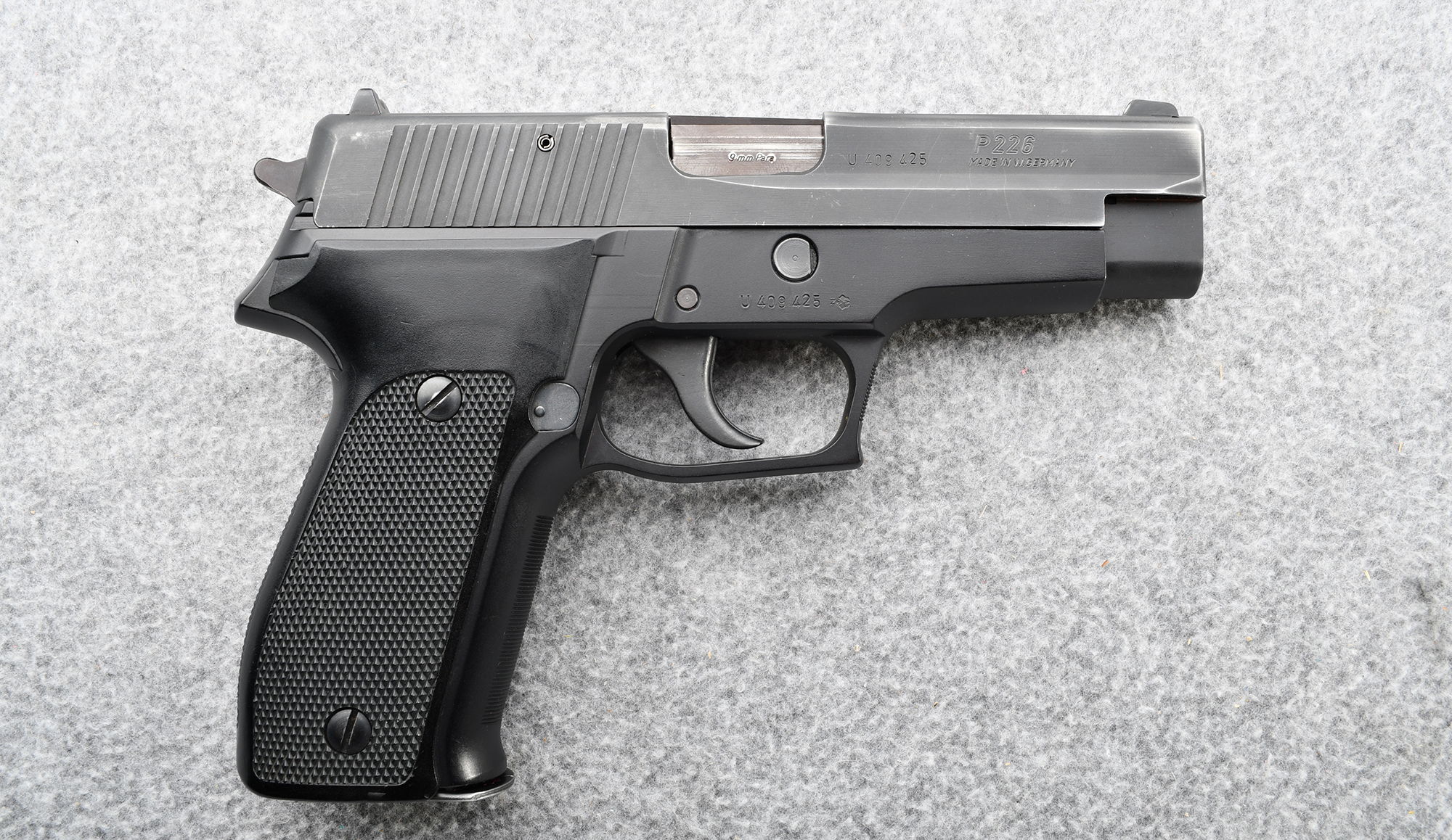 Sig Arms Inc ~ P226 ~ 9mm Luger - Sig Sauer