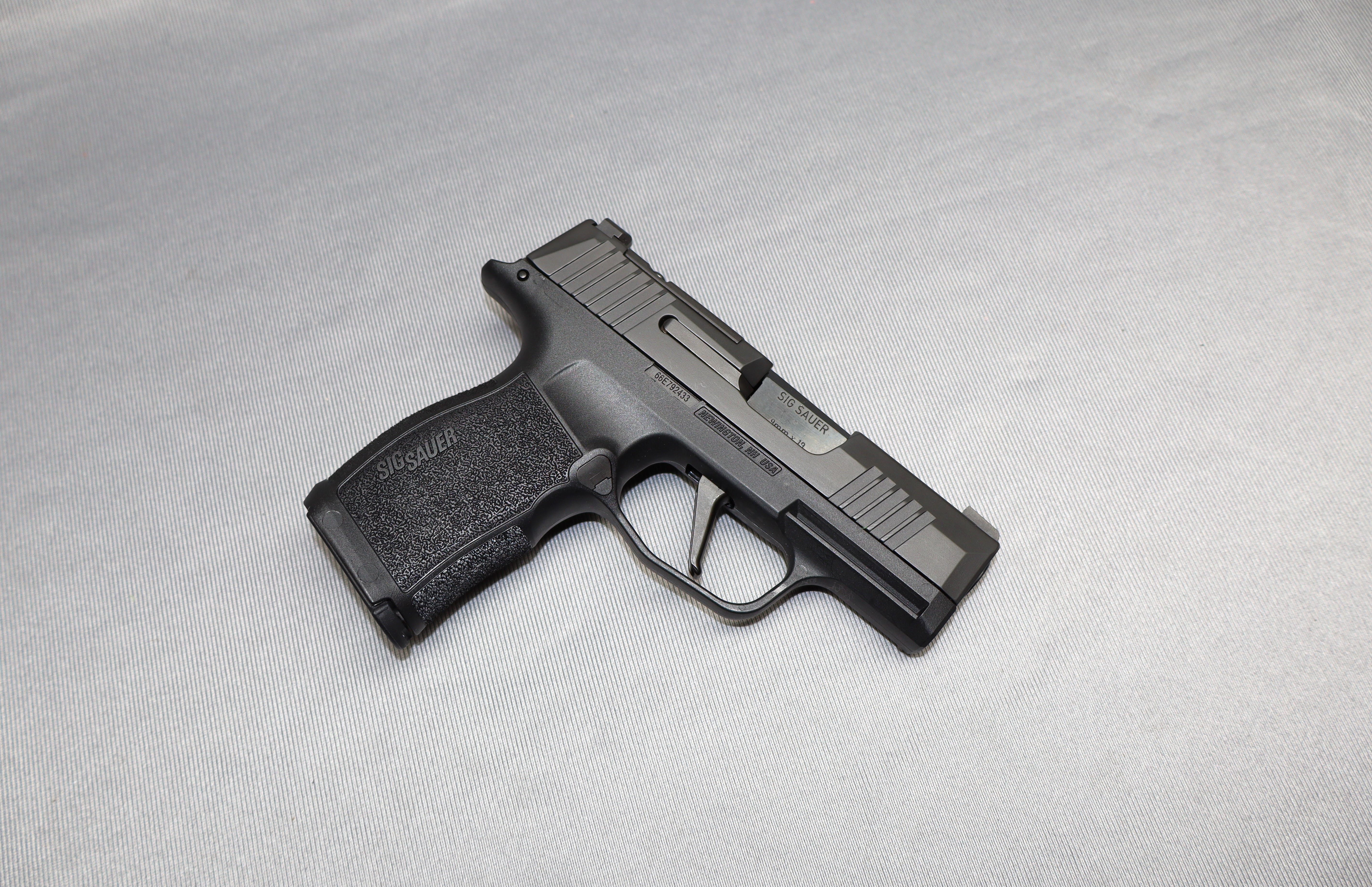 Sig Sauer ~ P365 ~ 9mm Luger - Sig Sauer