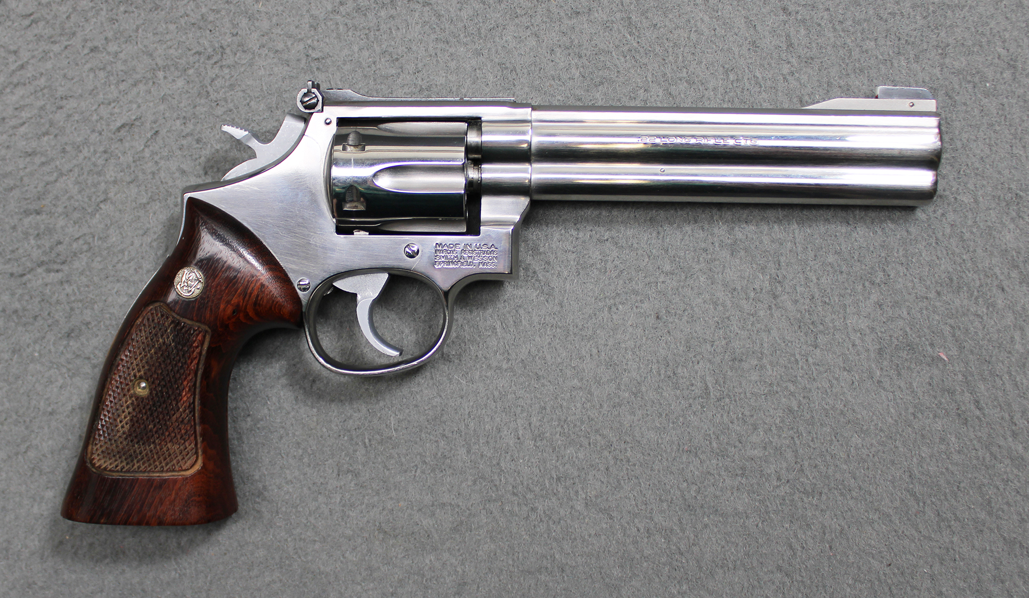 Image of Smith & Wesson ~ 617 ~ .22 Long Rifle