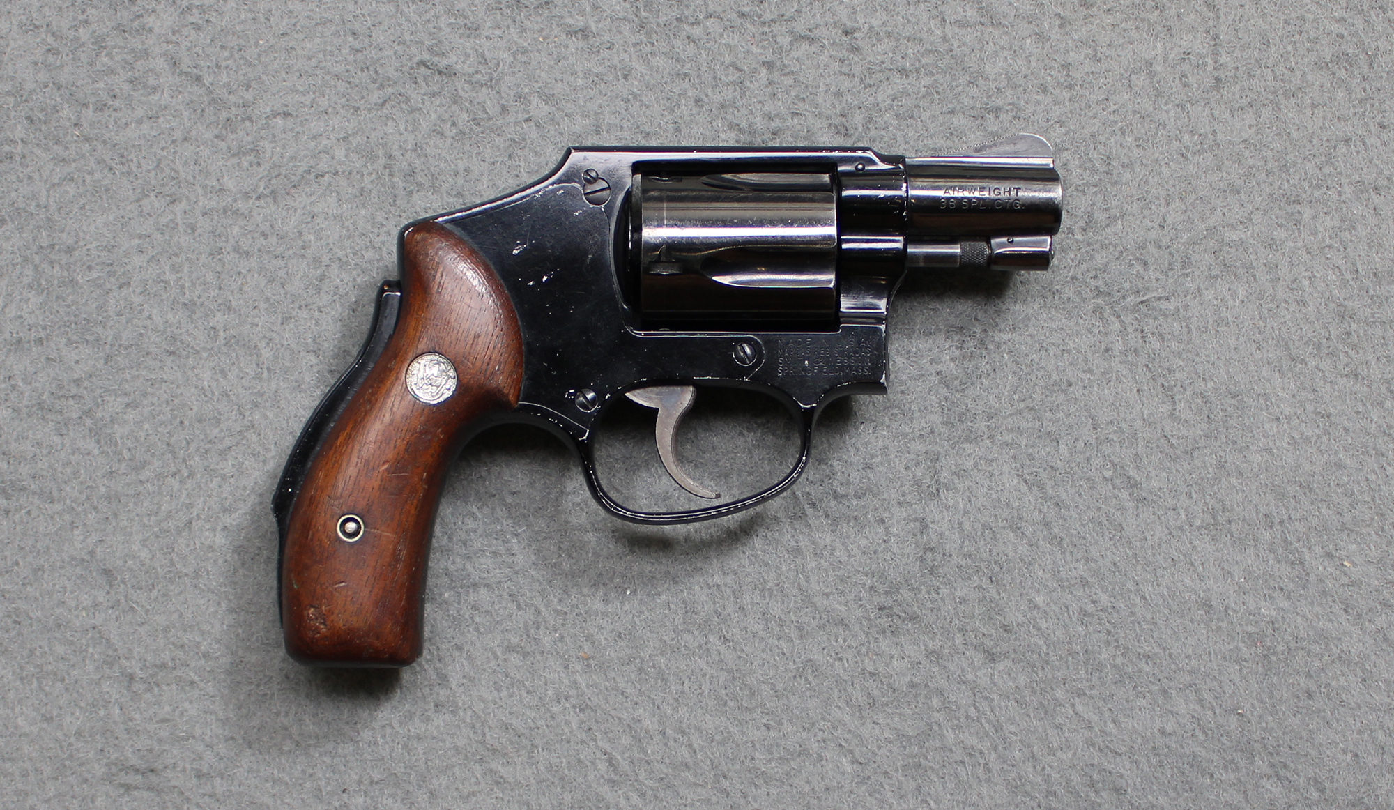 Image of Smith & Wesson ~ 42 Airweight ~ .38 S&W Special