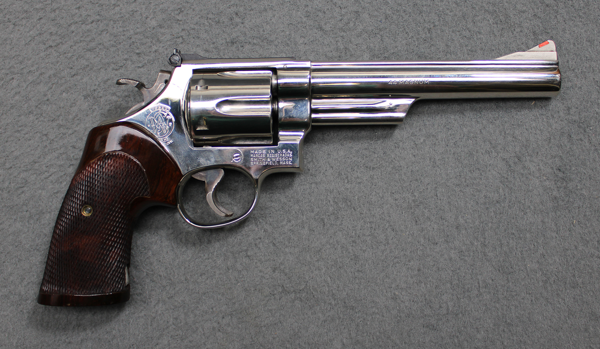 Image of Smith & Wesson ~ 29-2 ~ .44 Magnum With Display Case