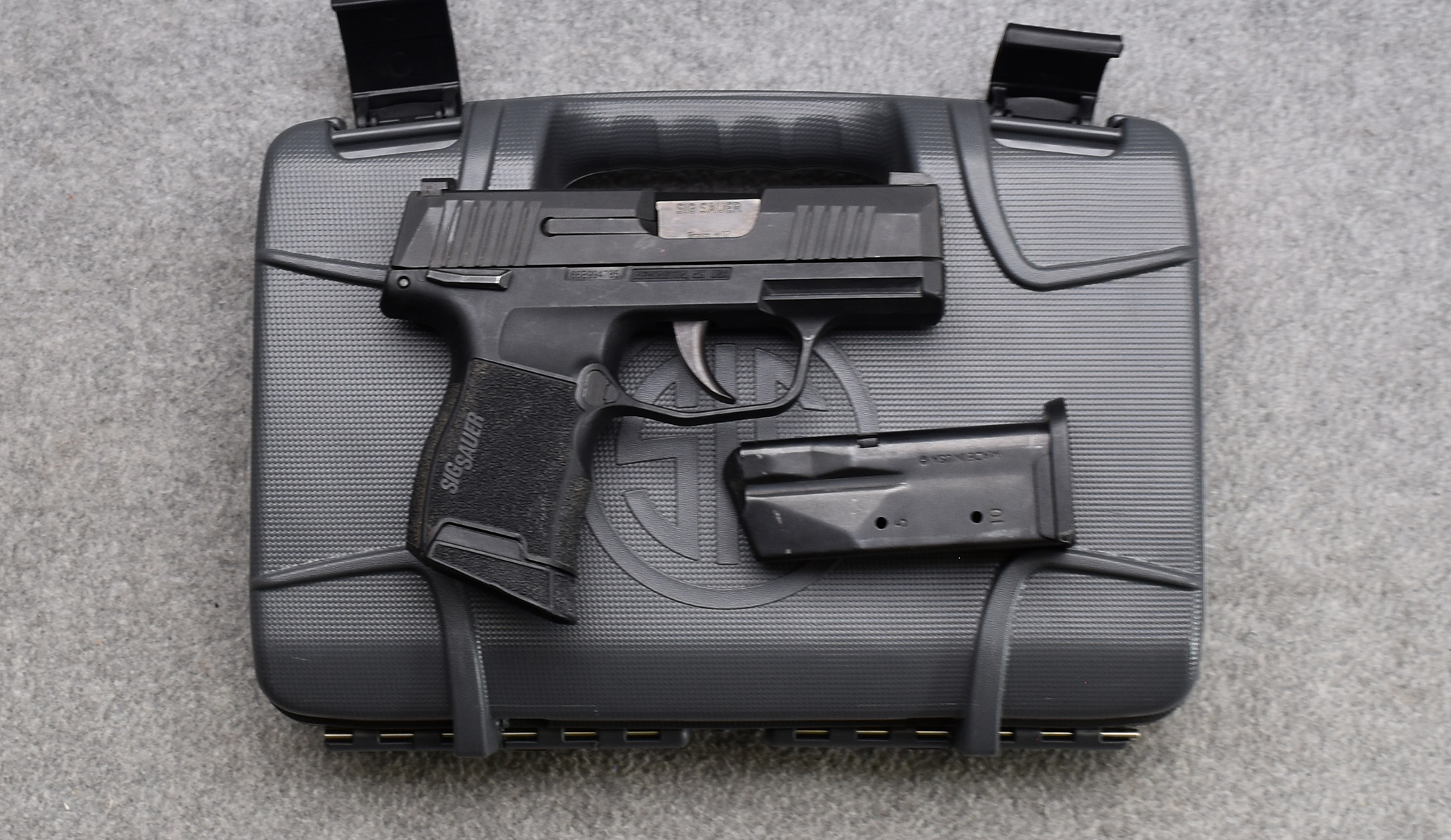 SIG Sauer ~ P365 ~ 9mm Luger - Sig Sauer
