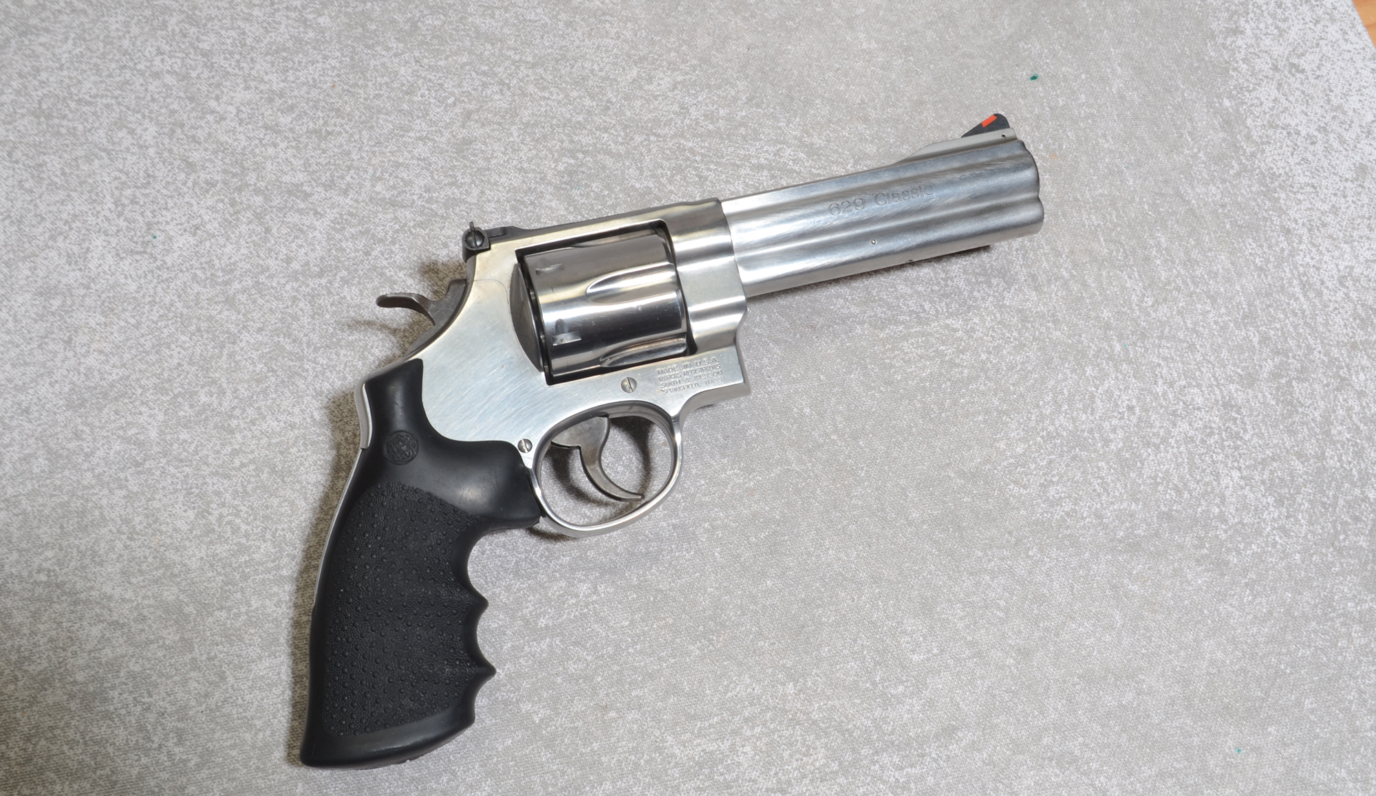 Image of "Smith & Wesson 629-6 Classic Revolver, .44 Magnum, 5"" Barrel"