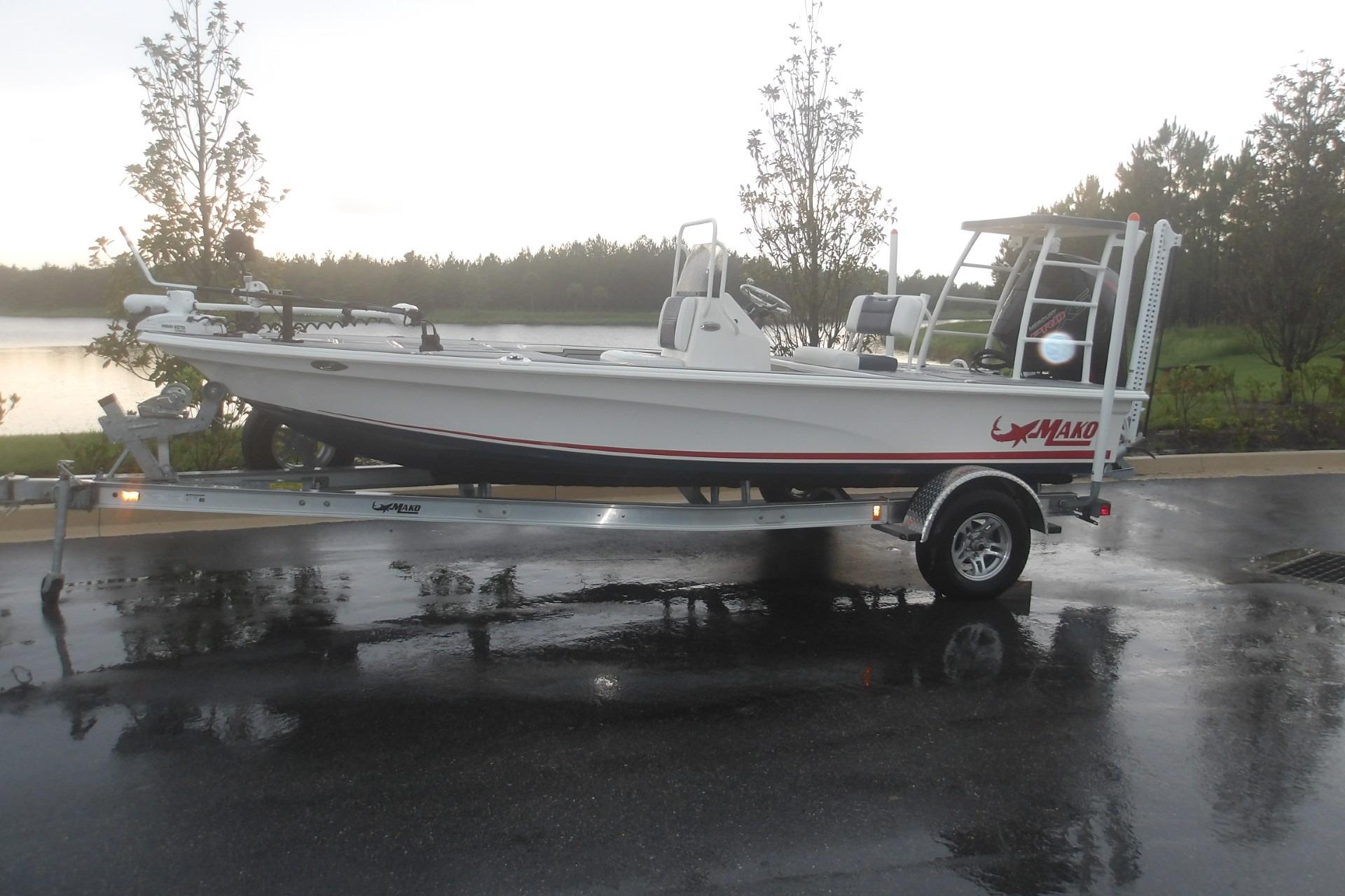  Pre-Owned 2025 Mako 18 Pro Skiff Patriot Edition - $56500.00 at Bass Pro Shops