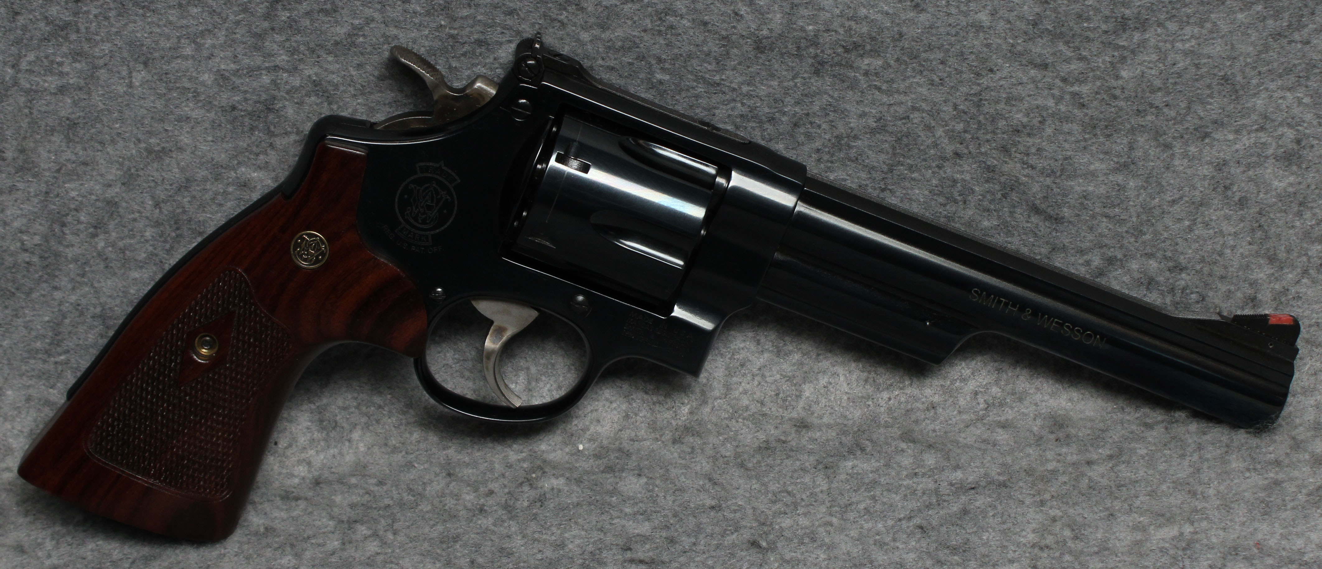 Image of Smith & Wesson ~ 29-10 ~ .44 Magnum