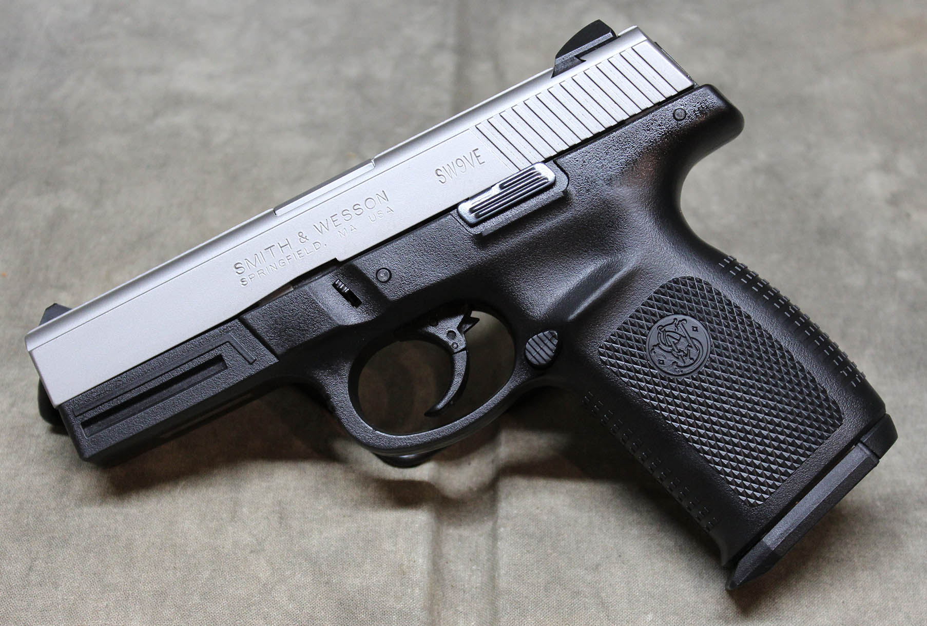 Image of Smith & Wesson ~ SW9VE ~ 9mm