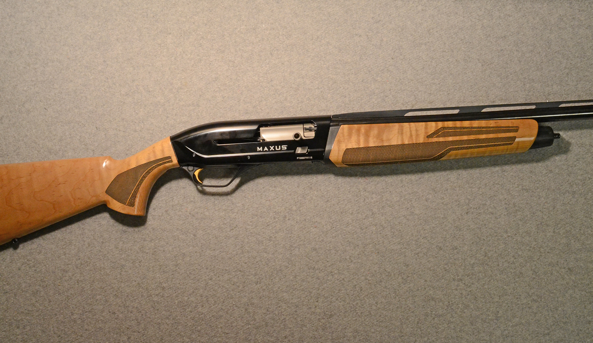 Browning/Portugal ~ Maxus ~ 12 Gauge - Browning