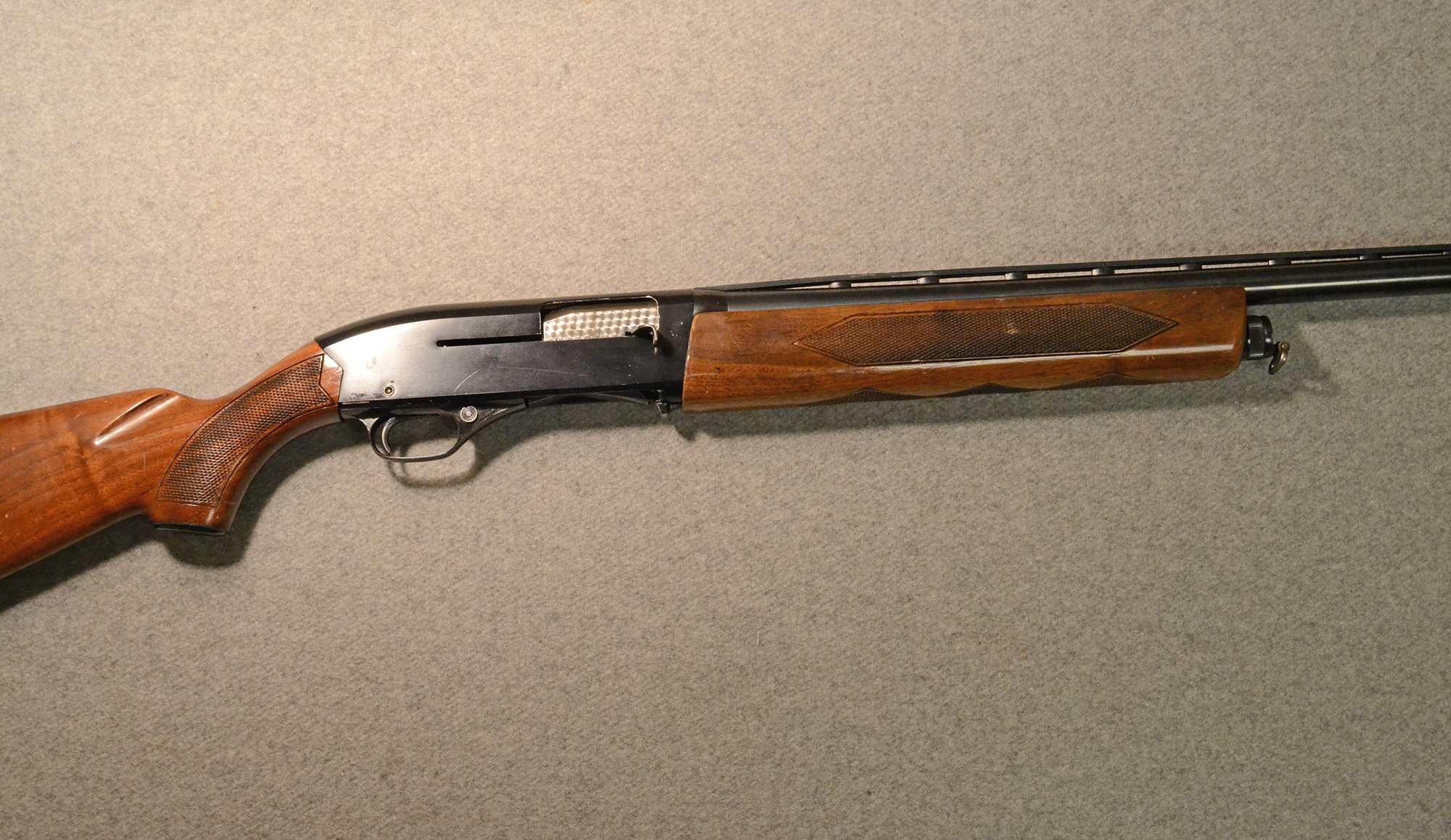 Winchester ~ Model 1400 MK II ~ 12 Gauge - Winchester