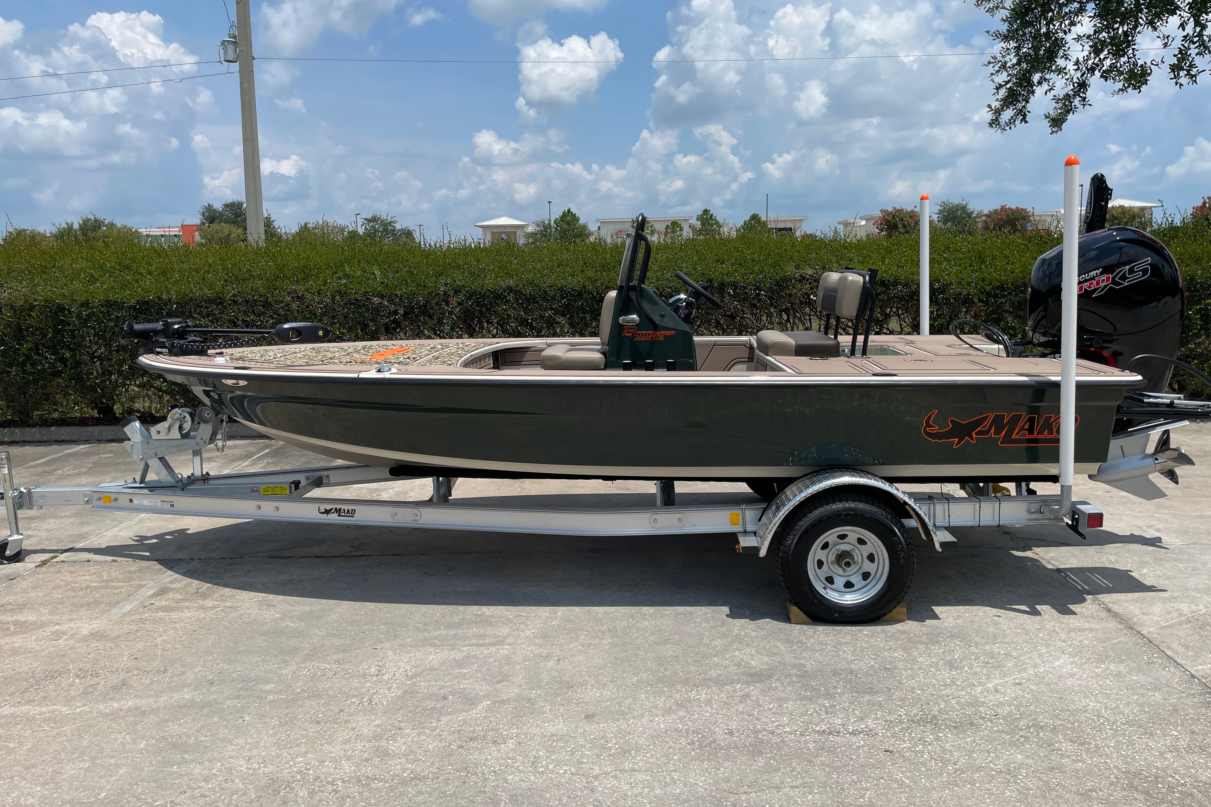 2026 MAKO 18 PRO SKIFF BACKWATER EDITION - $57270.00 at Bass Pro Shops