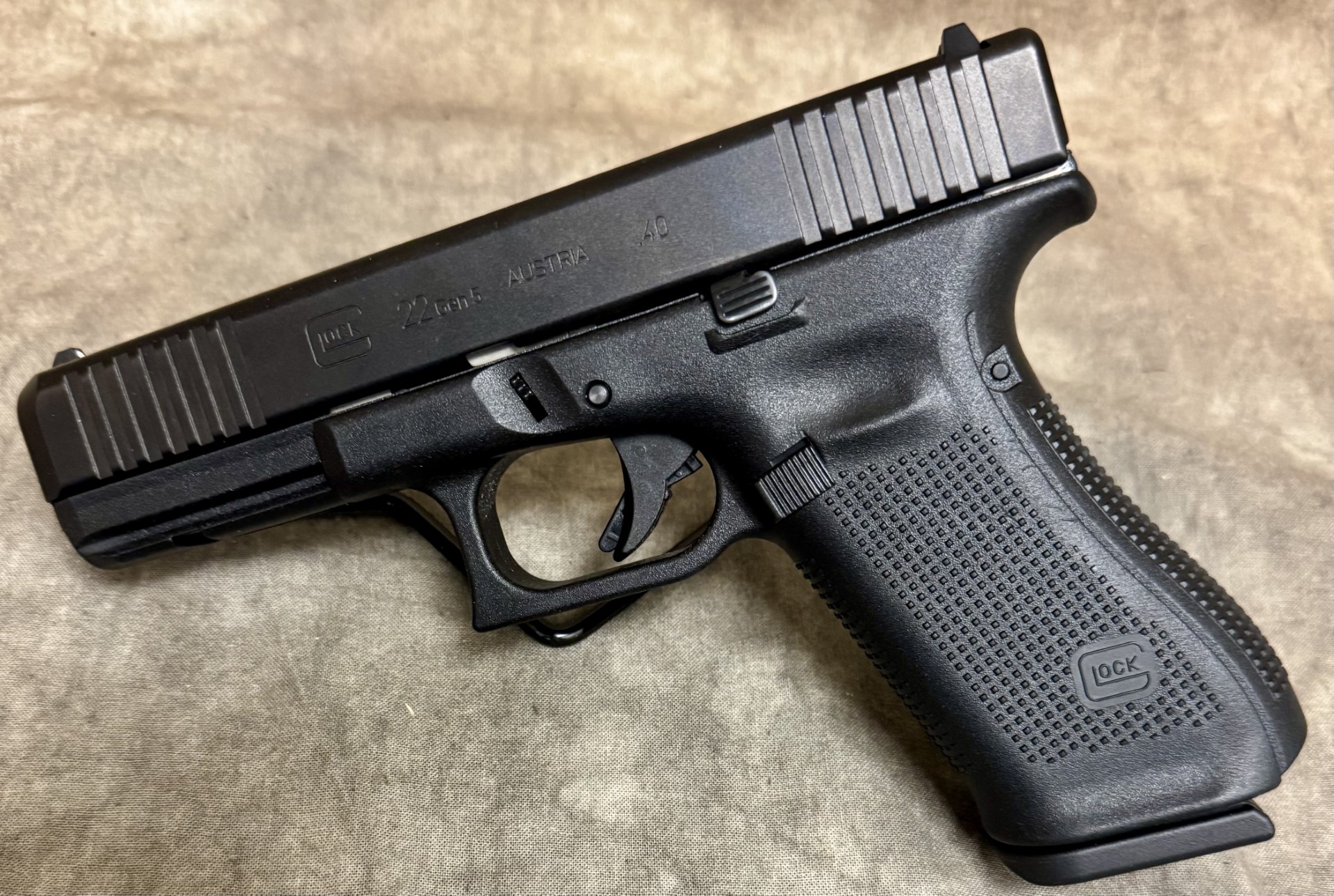Glock~22 Gen5~.40 S&ampW - Glock