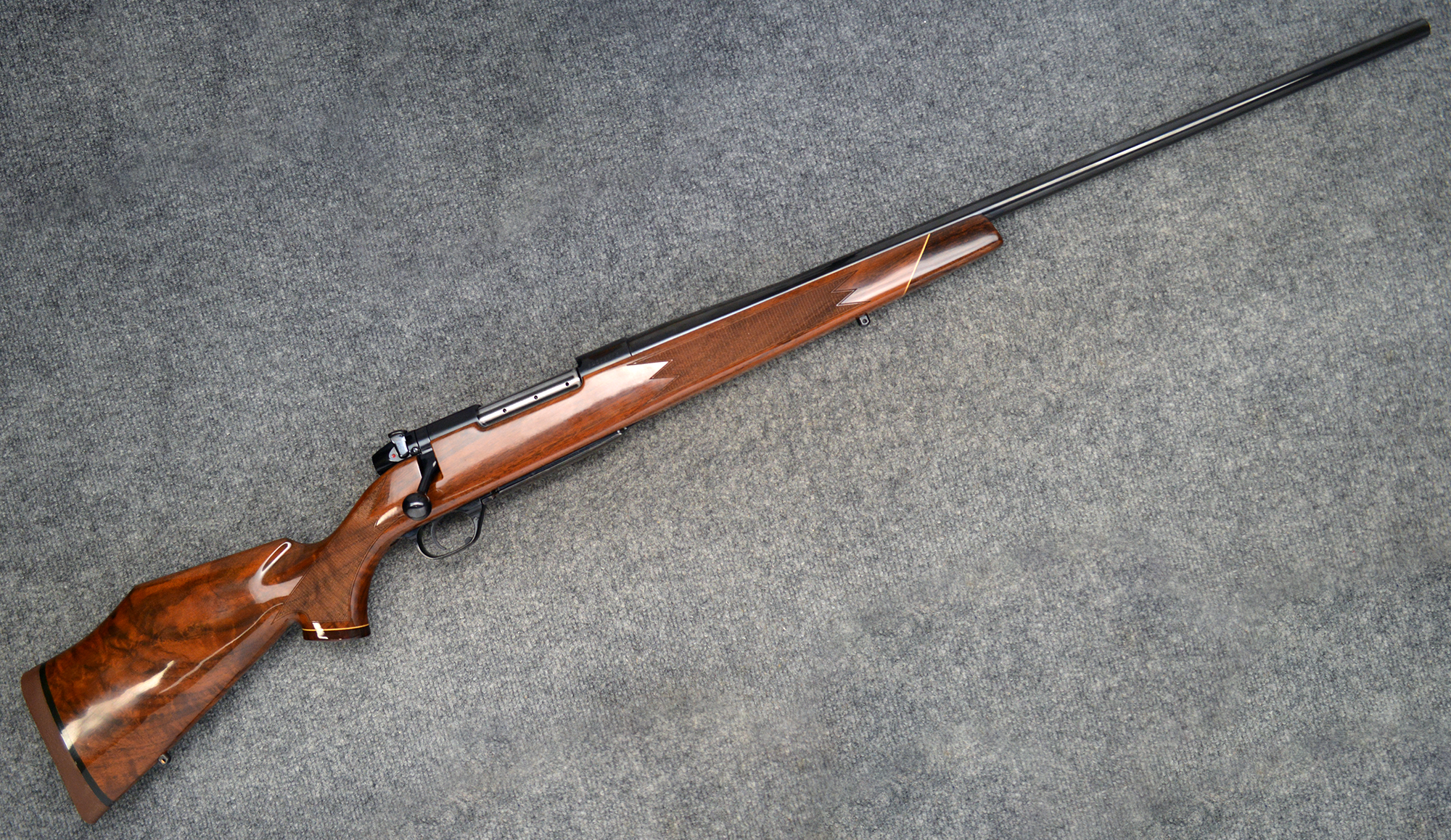 Weatherby Weatherby ~ Mark V ~ .300 Wby Mag - $1699.99 at Bass Pro Shops