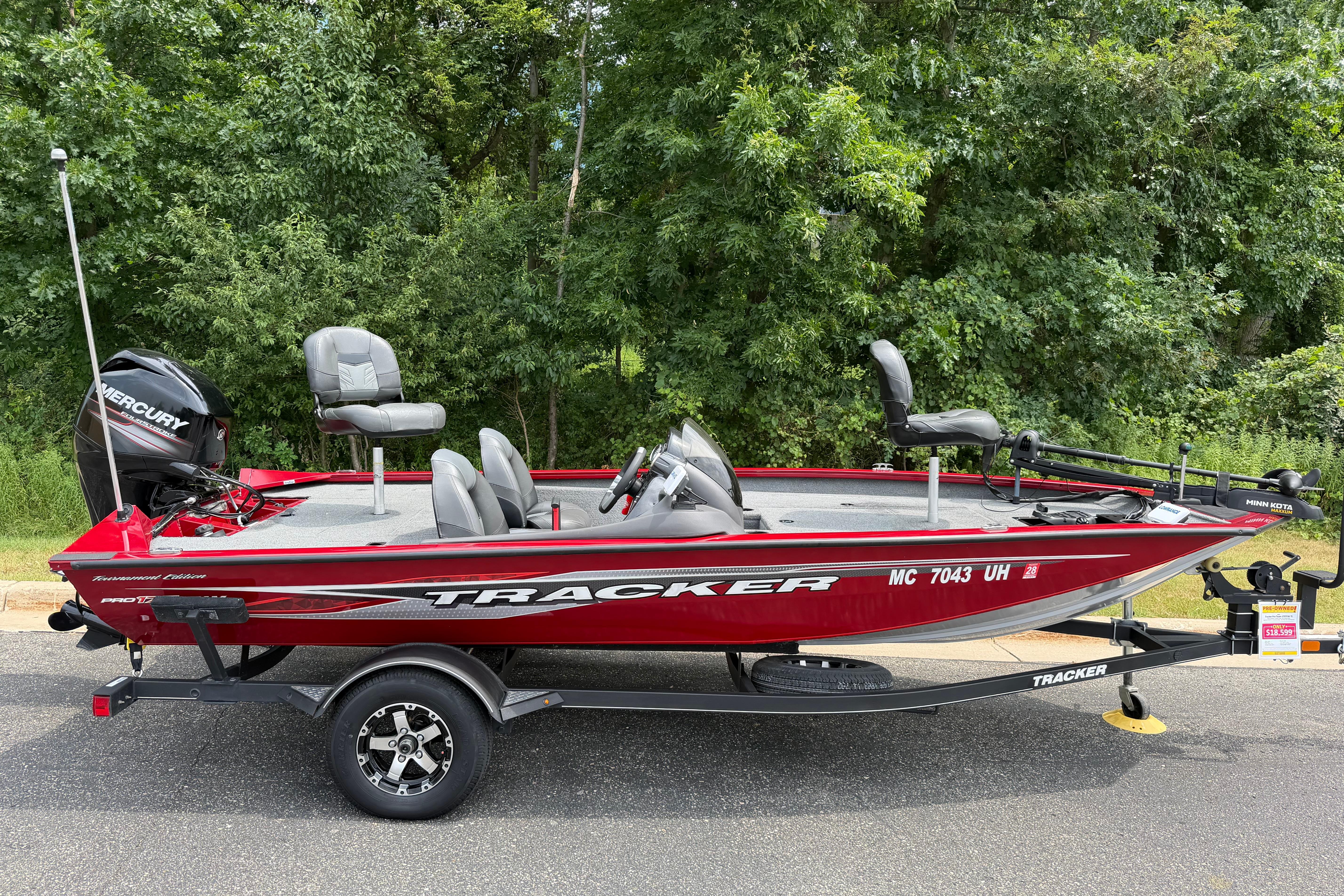 Image of Pre-Owned 2019 Tracker Pro Team 175 TXW Tournament Edition