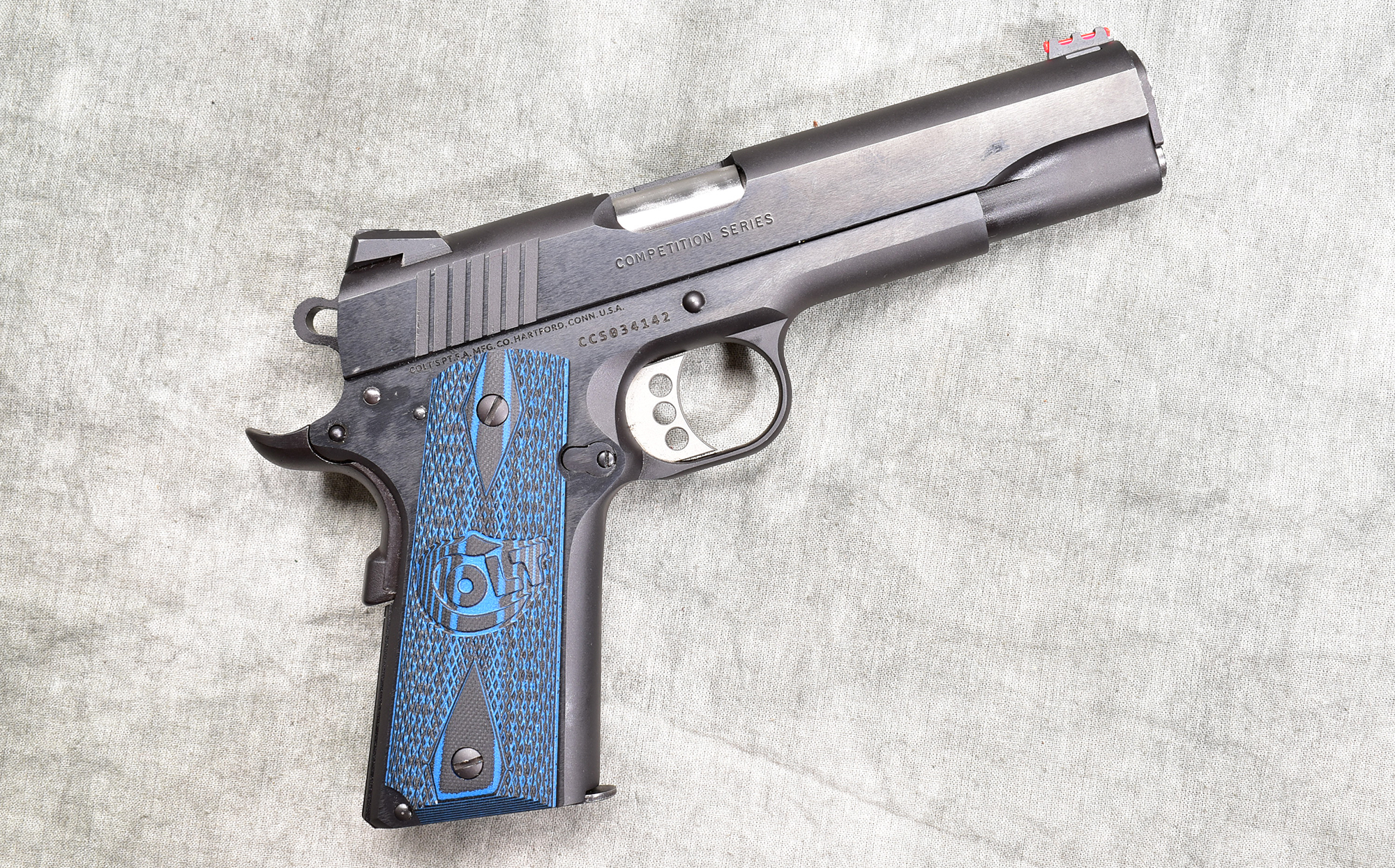Image of COLT ~ 1911 MARK IV SERIES 70 ~ GOVERNMENT ~ .45 AUTO