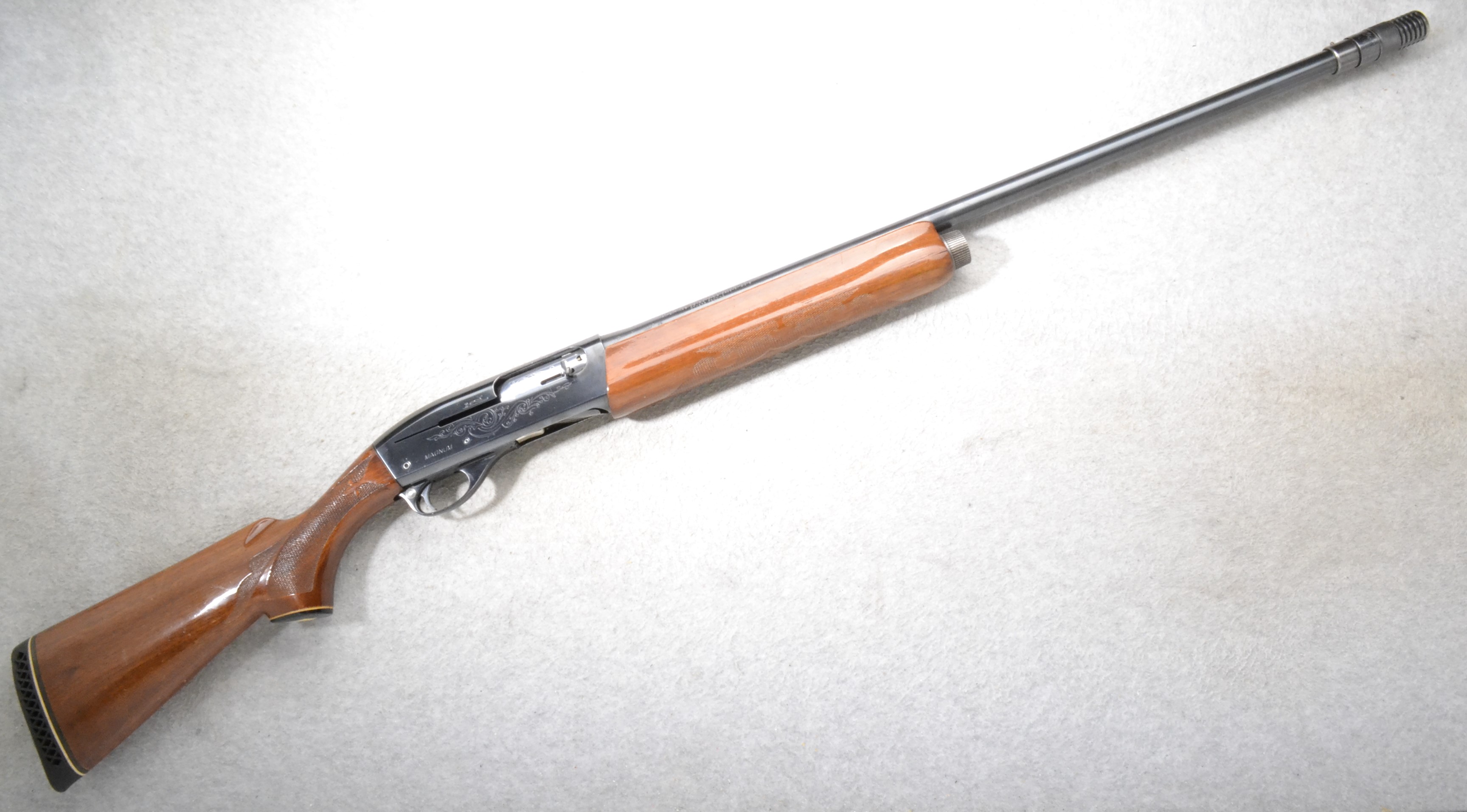 Remington ~ 1100 ~ 12 Gauge - Remington