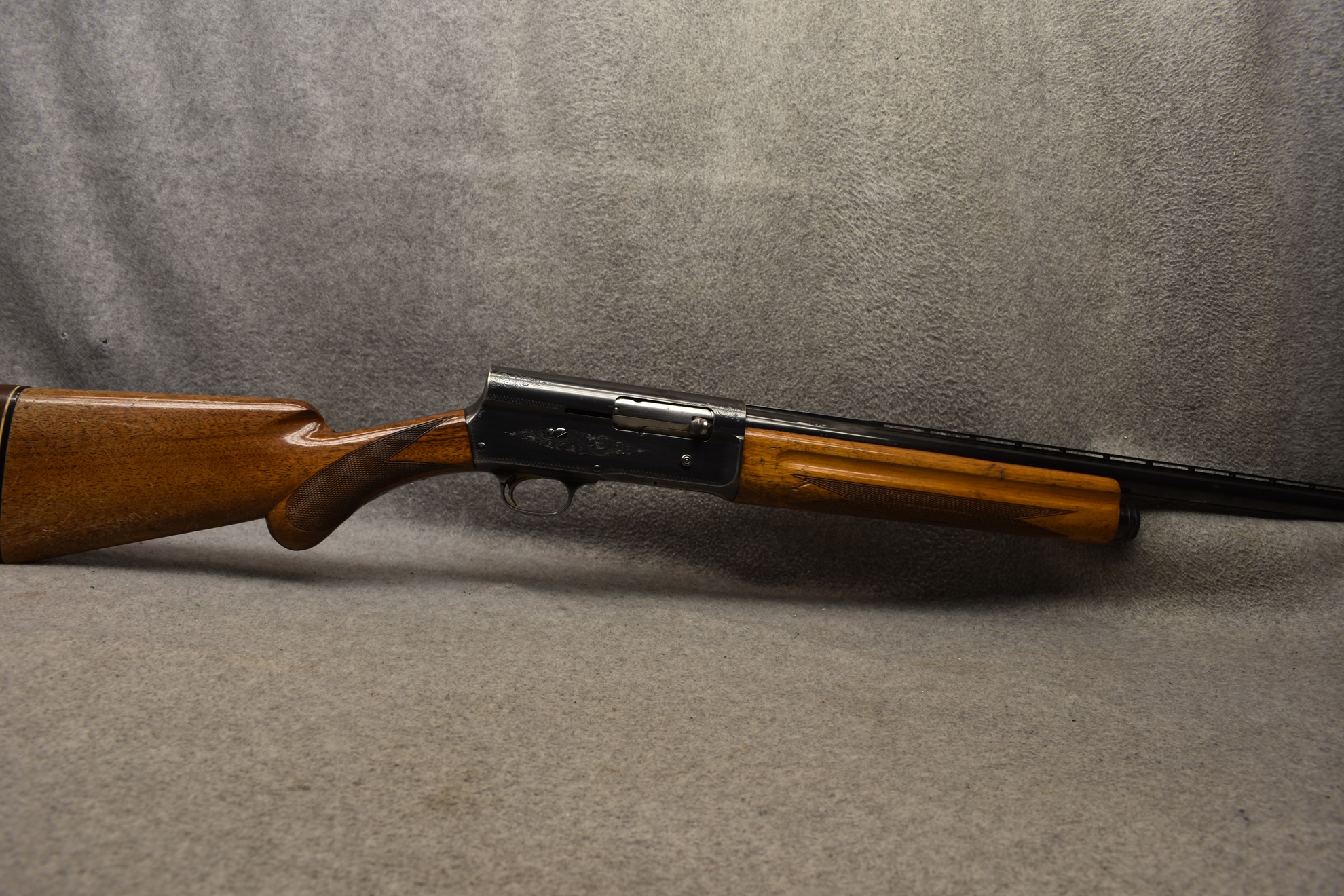 Image of BROWNING ~ LIGHT TWELVE ~ 12 GAUGE