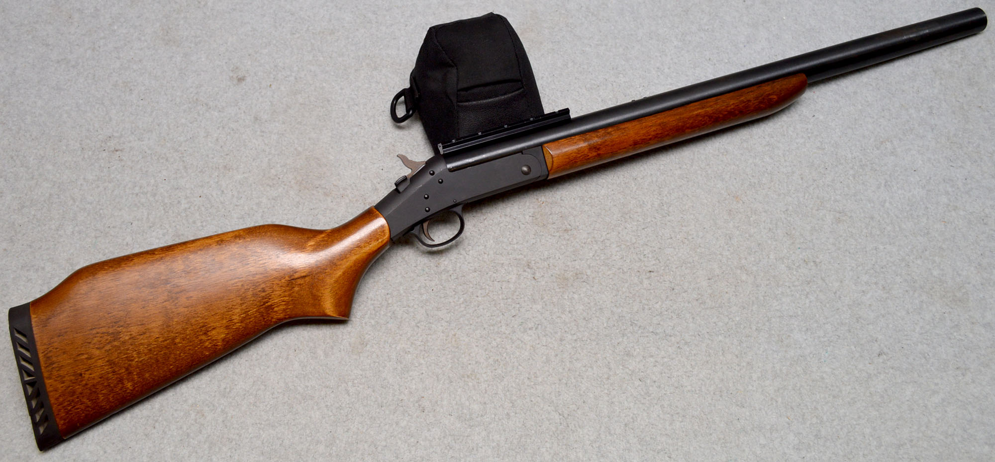 Harrington & Richardson ~ Model 980 Ultra Slug ~ 12 Gauge 3" rifled