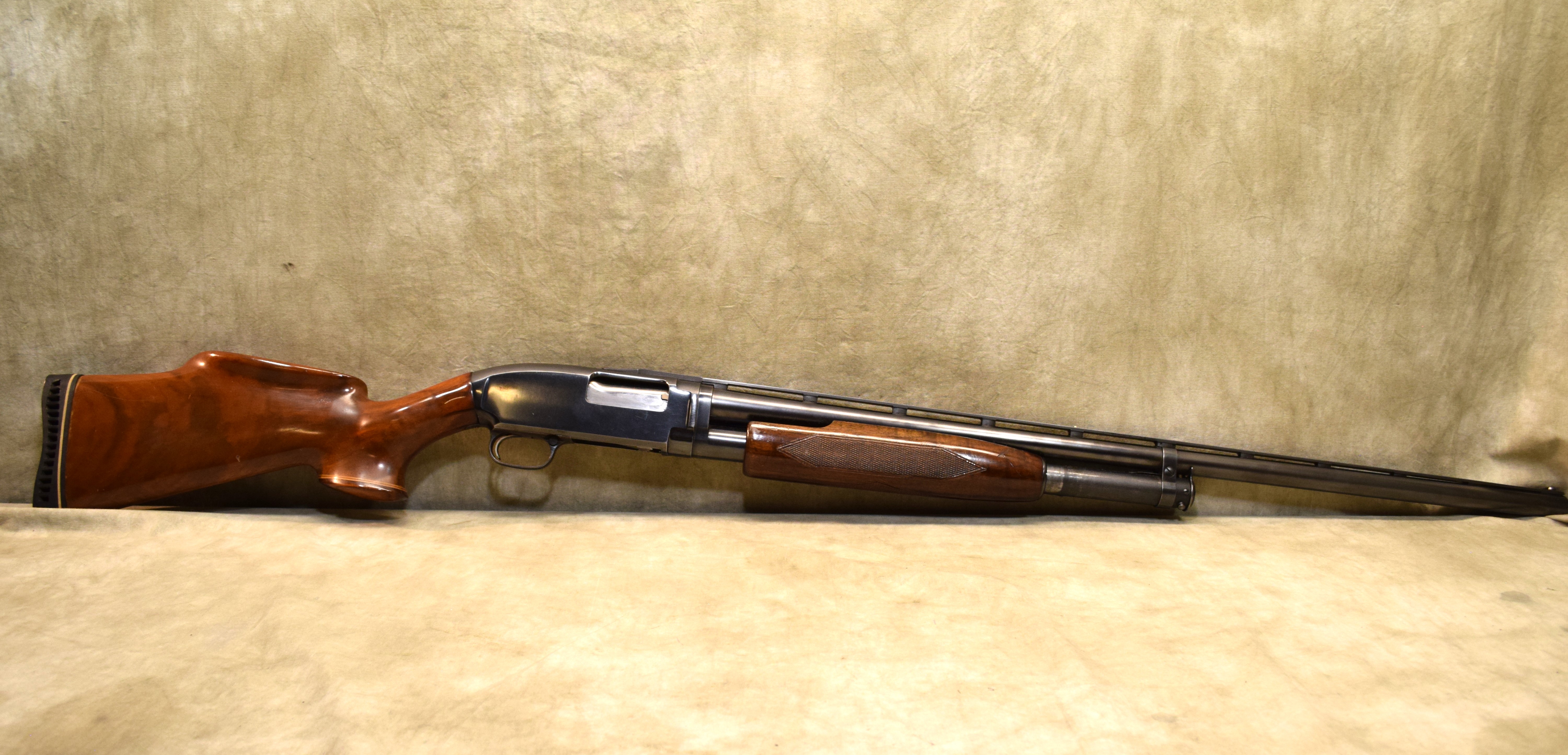 Winchester~12~12 gauge - Winchester