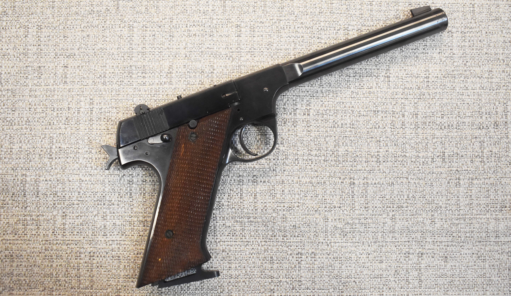 Image of High Standard~H-D Military~.22 Long Rifle (Rimfire)