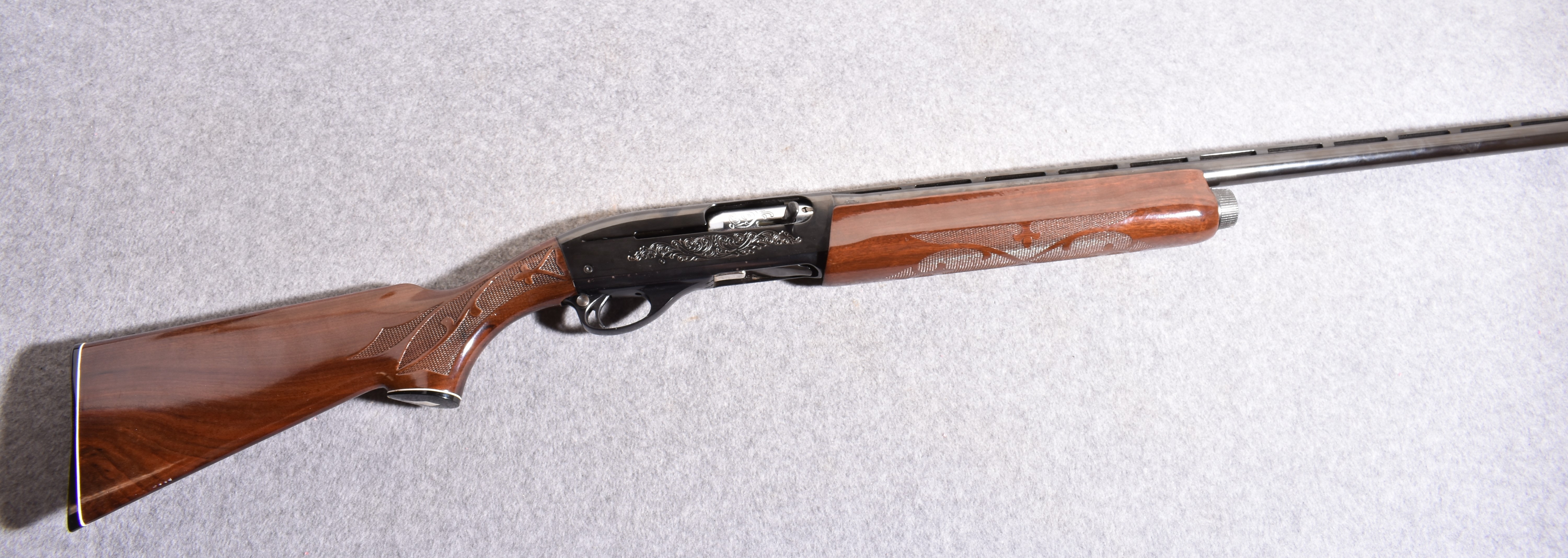 Remington 1100 12 Gauge Semi-Auto Shotgun - Remington