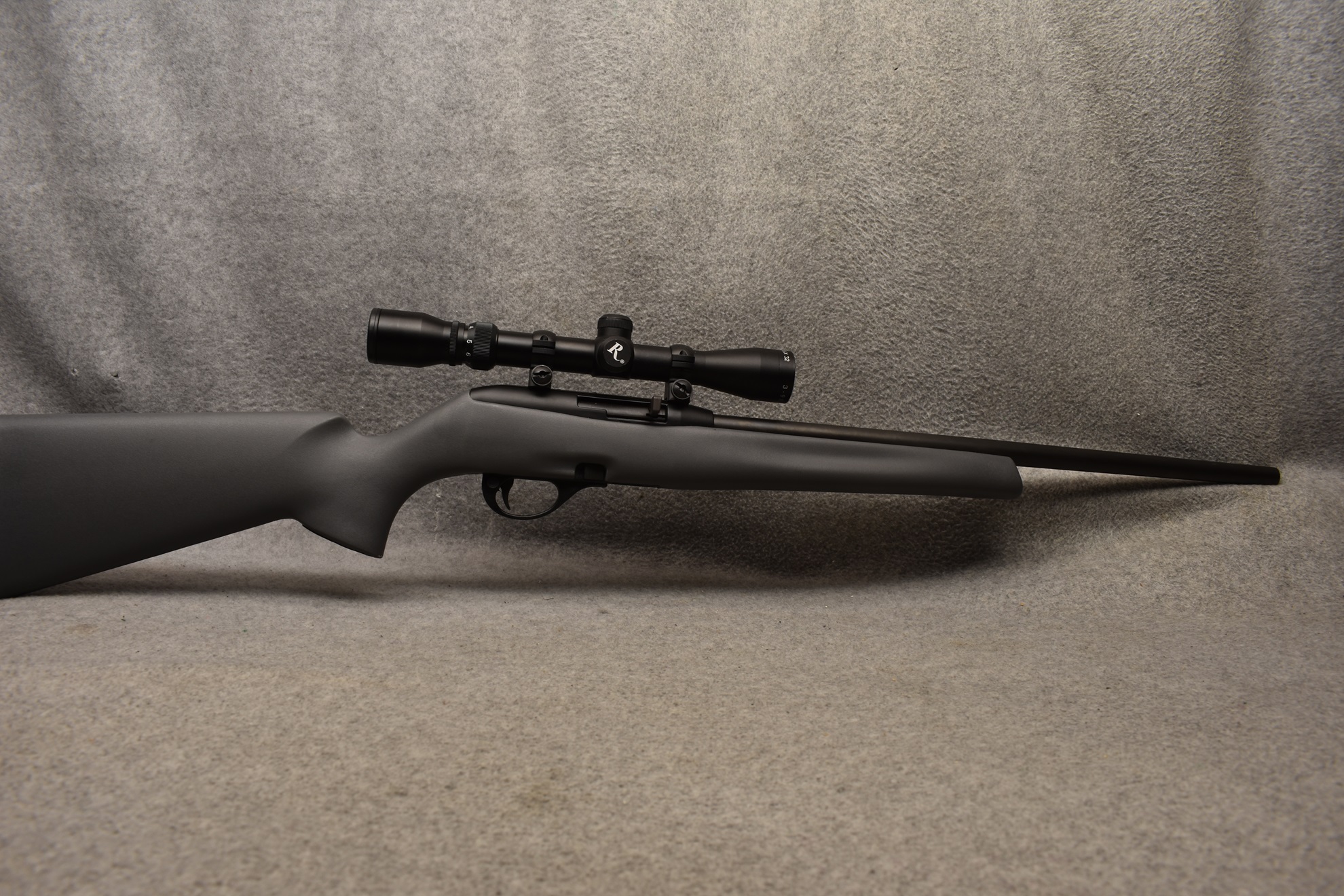 REMINGTON ~ 597 ~ .22 LONG RIFLE - Remington