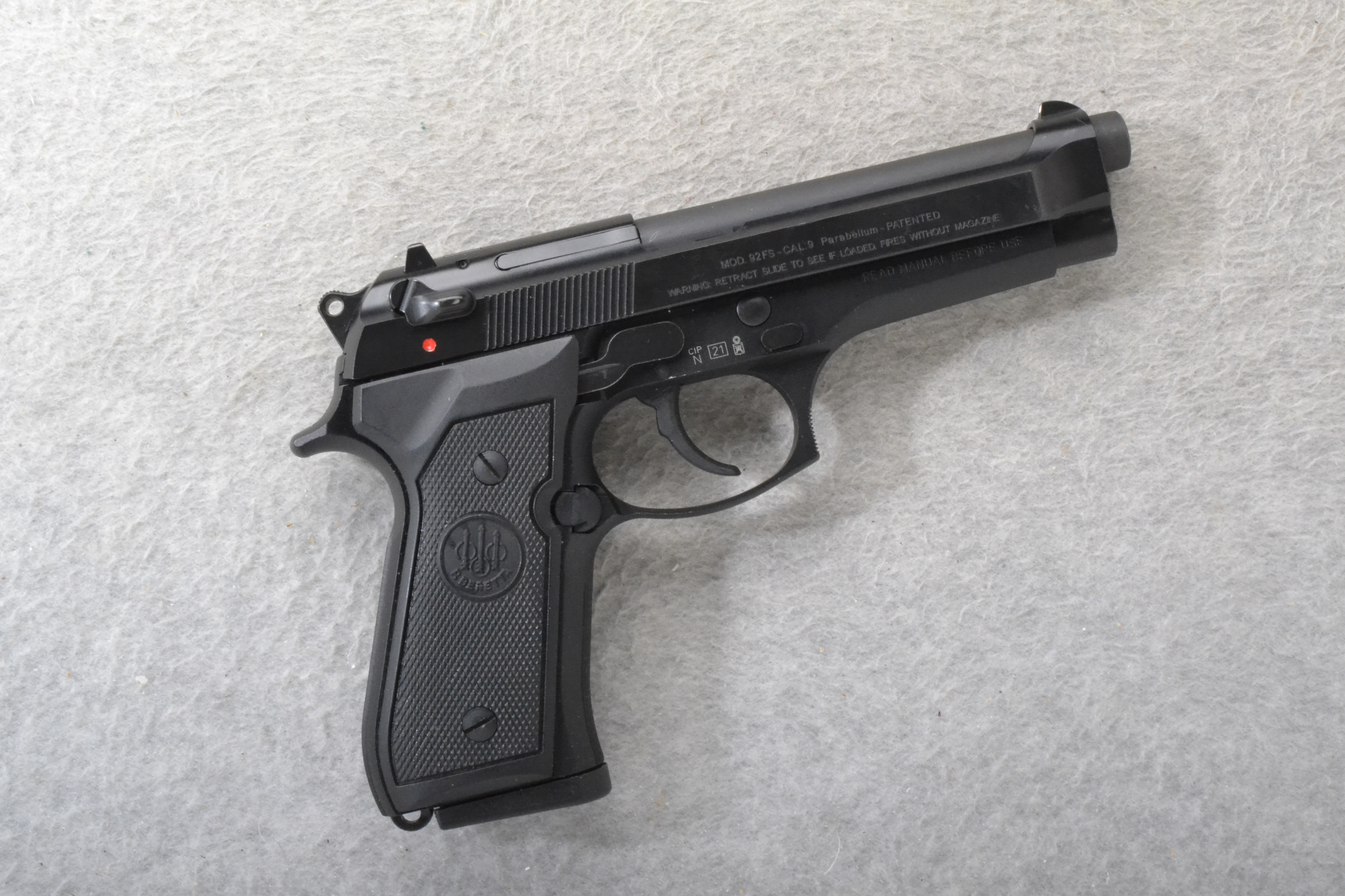 Beretta ~ 92FS ~ 9MM Luger - Beretta
