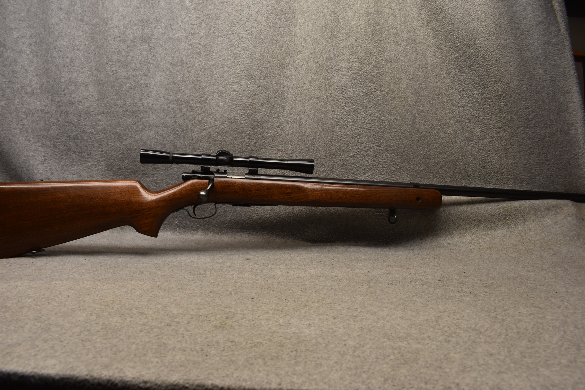 WINCHESTER ~ MODEL 75 ~ .22 LR - Winchester