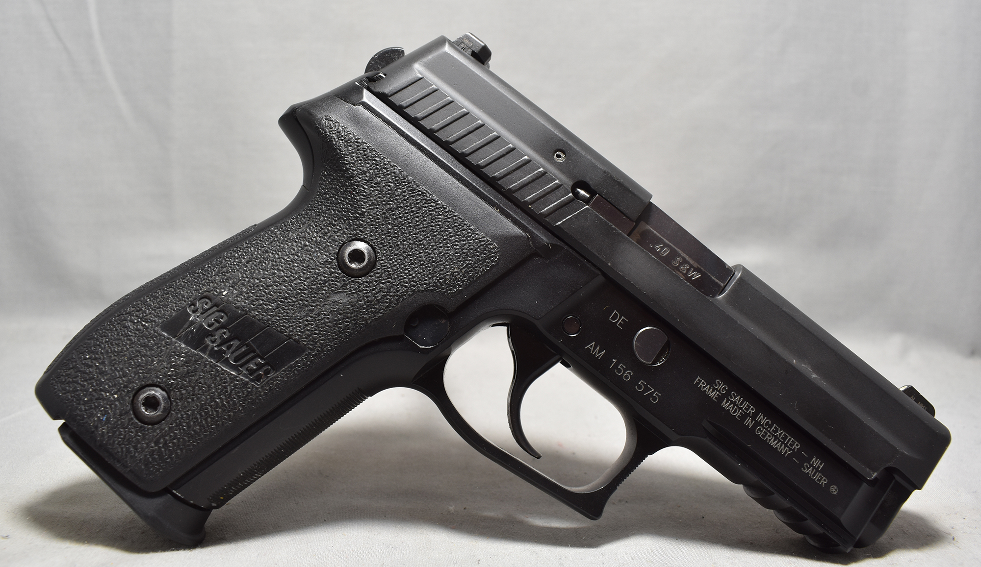 Sig Sauer ~ P229 ~ .40 S&ampW - Sig Sauer