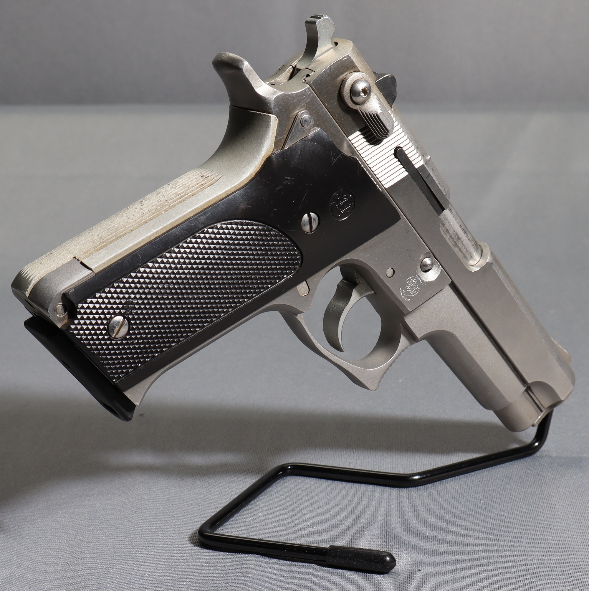 Image of Smith & Wesson ~ 659 ~ 9mm
